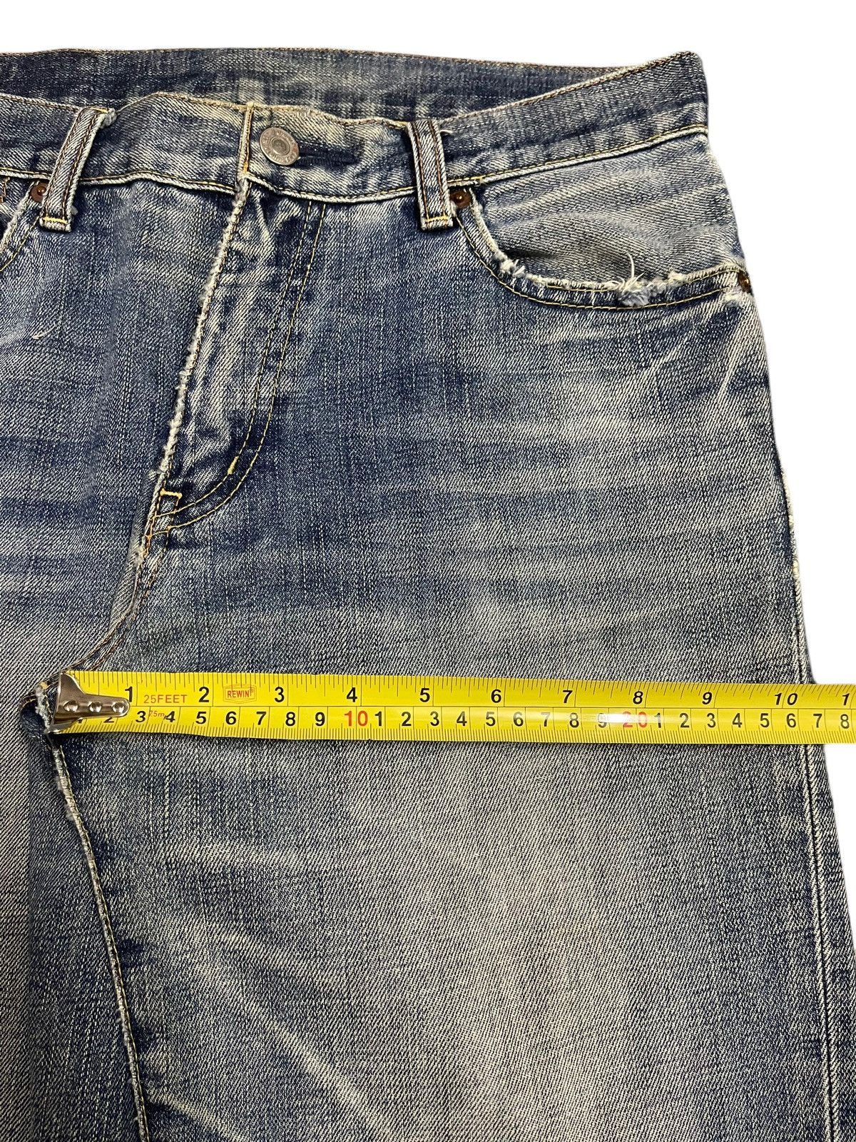 Uniqlo Vintage Japanese Uniqlo Blue Faded Wash Style Jeans Size US 30 / EU 46 - 14 Thumbnail