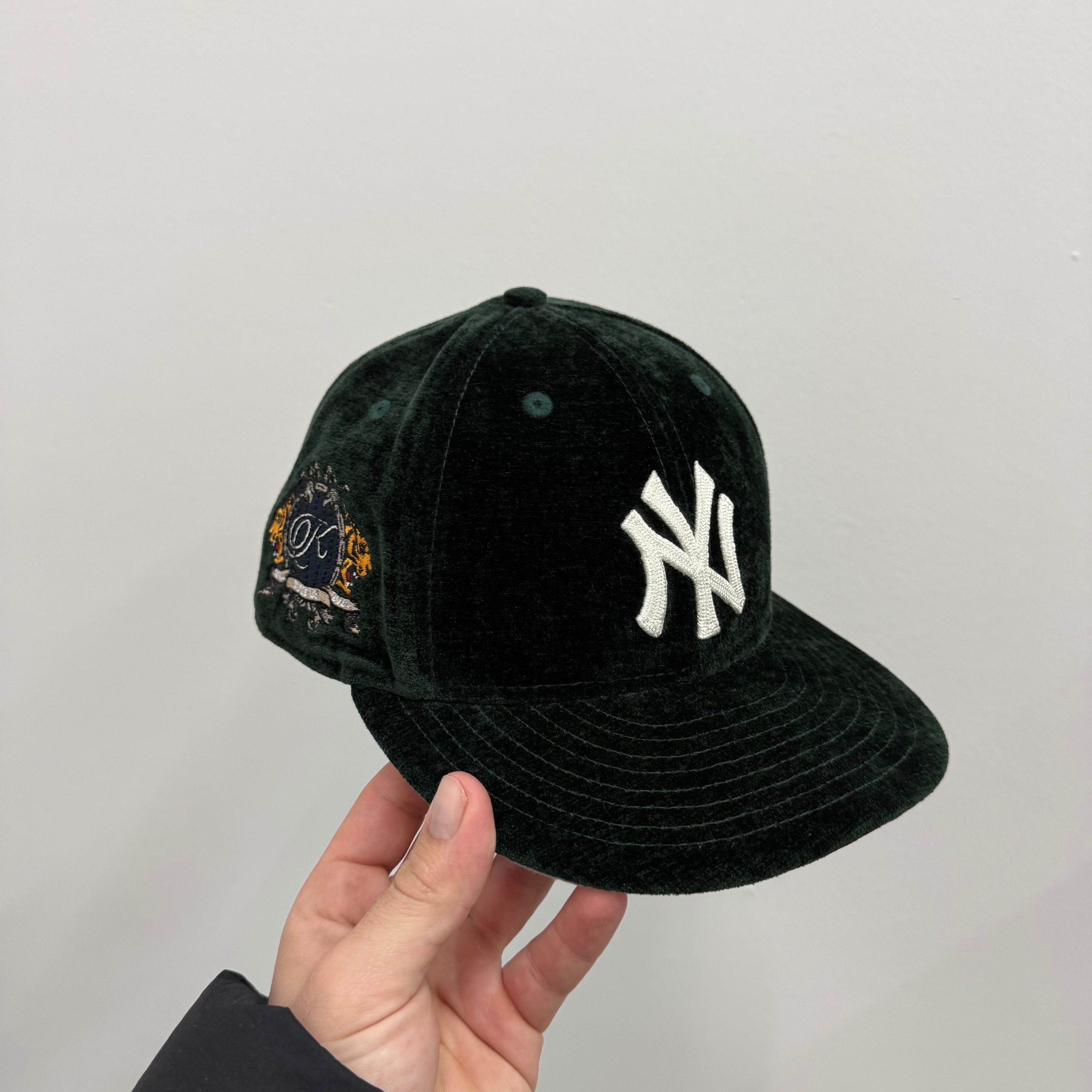 Kith Kith & Kin Suede 7 3/8 Green Size ONE SIZE - 1 Thumbnail