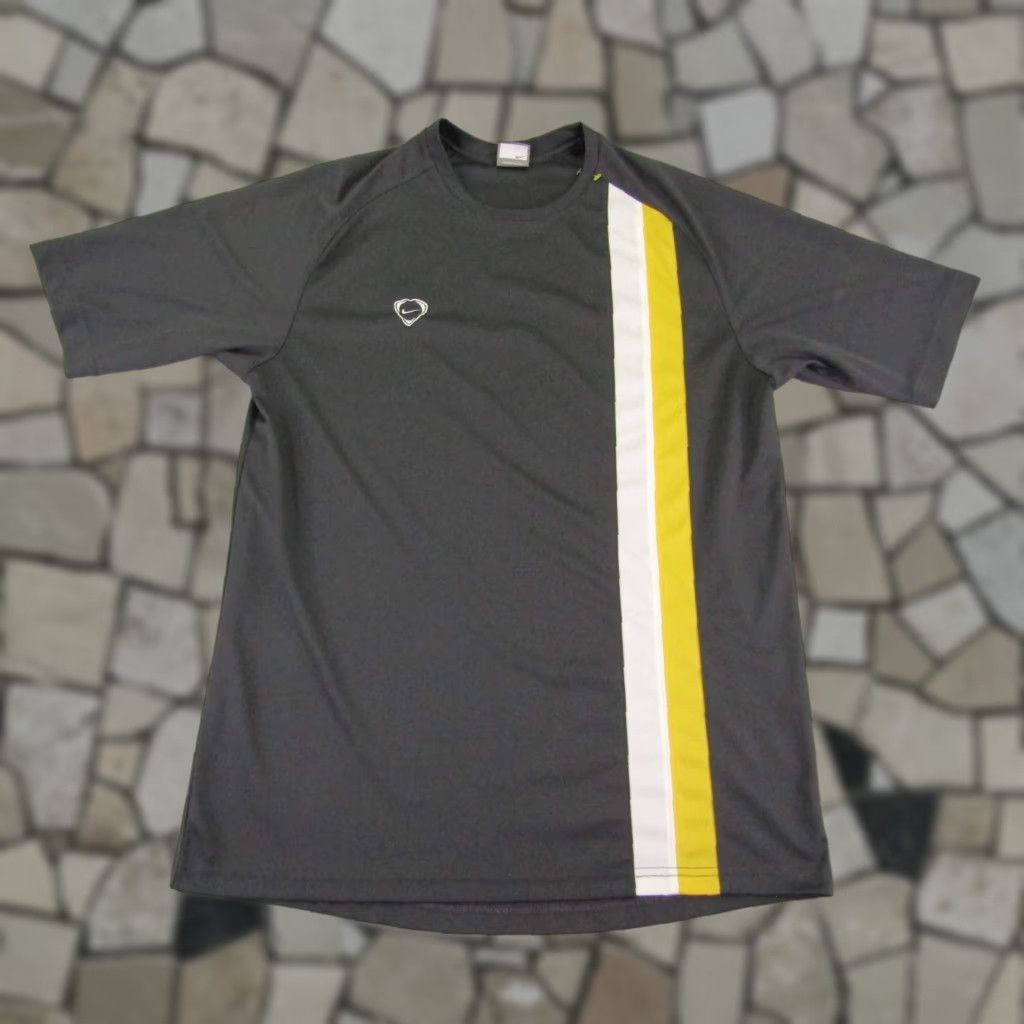 Nike Nike Shirt Men Large Gray Yellow Soccer Futbol Football Athletic Workout Gym Size US L / EU 52-54 / 3 - 1 Thumbnail