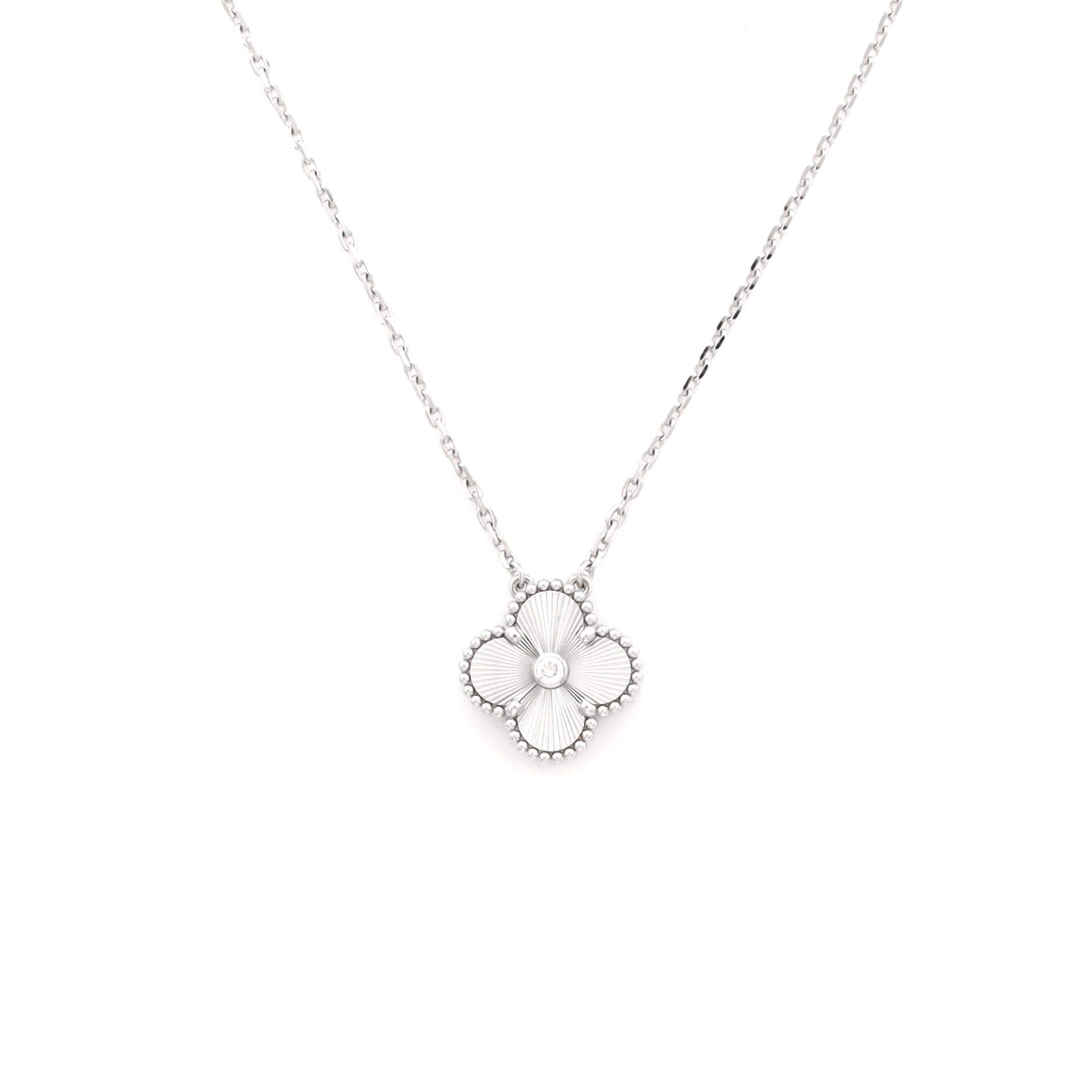 Van Cleef & Arpels Vintage Alhambra Pendant Necklace Size ONE SIZE - 1 Thumbnail