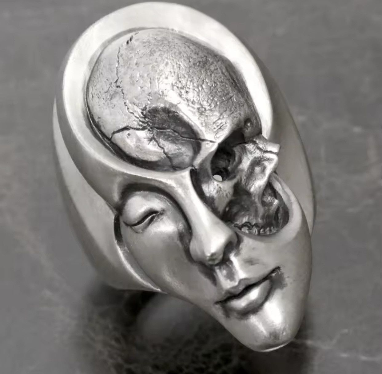 Jewelry × Vintage Unique Design Human Duality Hide Yin and Yang Skull Rings Size ONE SIZE - 6 Thumbnail