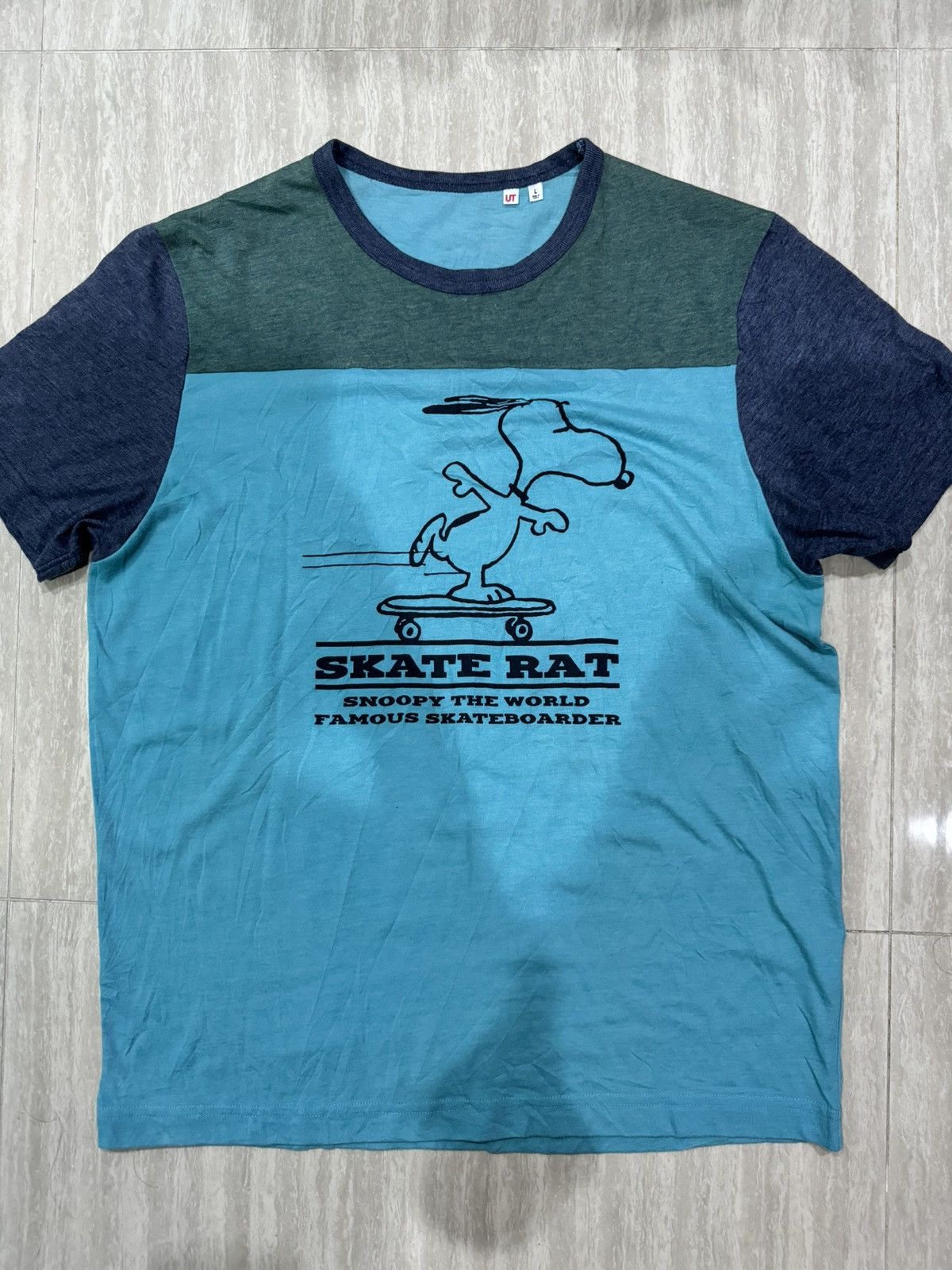 Peanuts UT Skate rat Snoopy the world famous skateboarder x Uniqlo Size US L / EU 52-54 / 3 - 1 Thumbnail