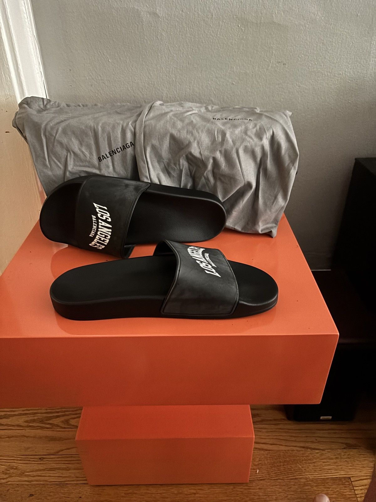 Balenciaga Balenciaga Black Pool Slides, sz 8 Size US 8 / EU 41 - 2 Thumbnail