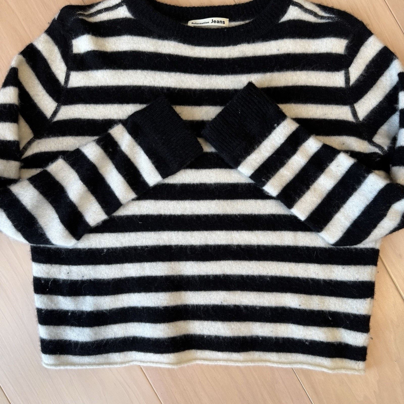 Reformation Reformation Cashmere Sweater Women's S Black White Stripped Size S / US 4 / IT 40 - 6 Thumbnail