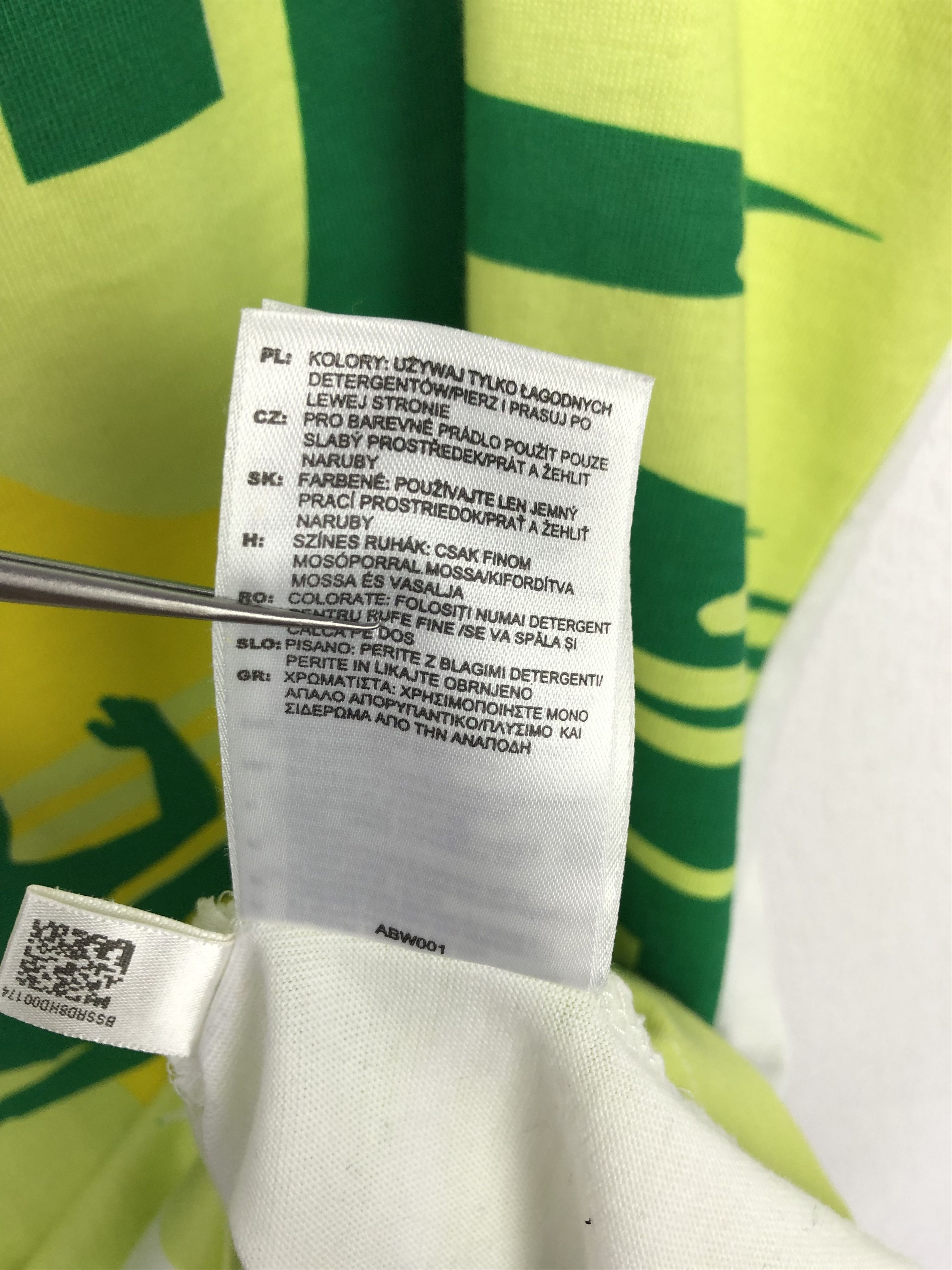 Adidas Vintage World Cup Brazil #22 Kaka Football Vest Tee Hype Size US XL / EU 56 / 4 - 13 Thumbnail