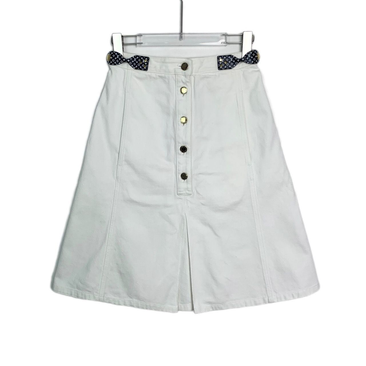 Louis Vuitton Louis Vuitton White A-Line Button-Front Skirt With Bow Size 25" / US 0 / IT 36 - 1 Thumbnail