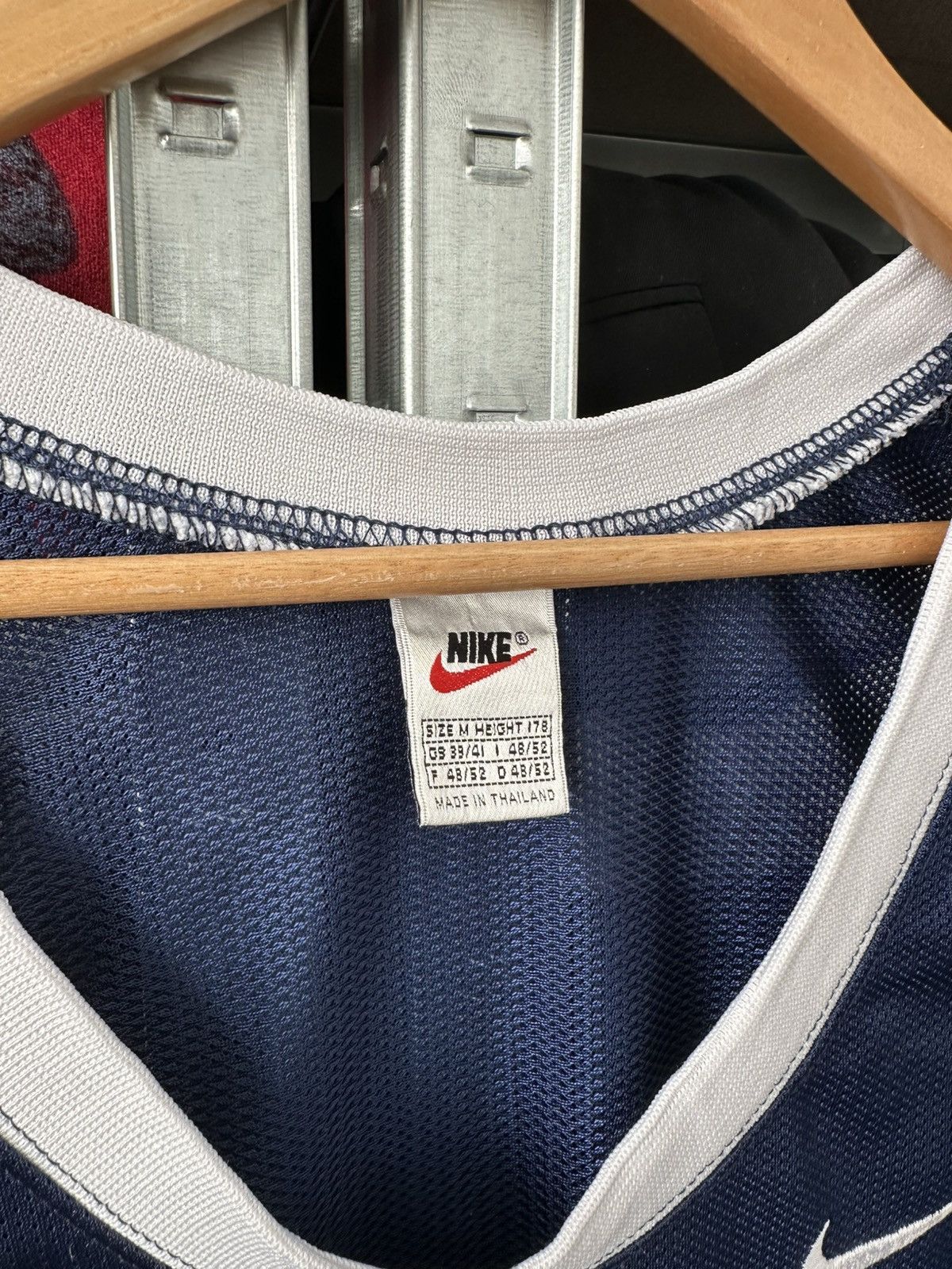 Nike Vintage Nike Mesh Tank Top Shirt Y2K Basketball Jersey Blue Size US M / EU 48-50 / 2 - 5 Thumbnail