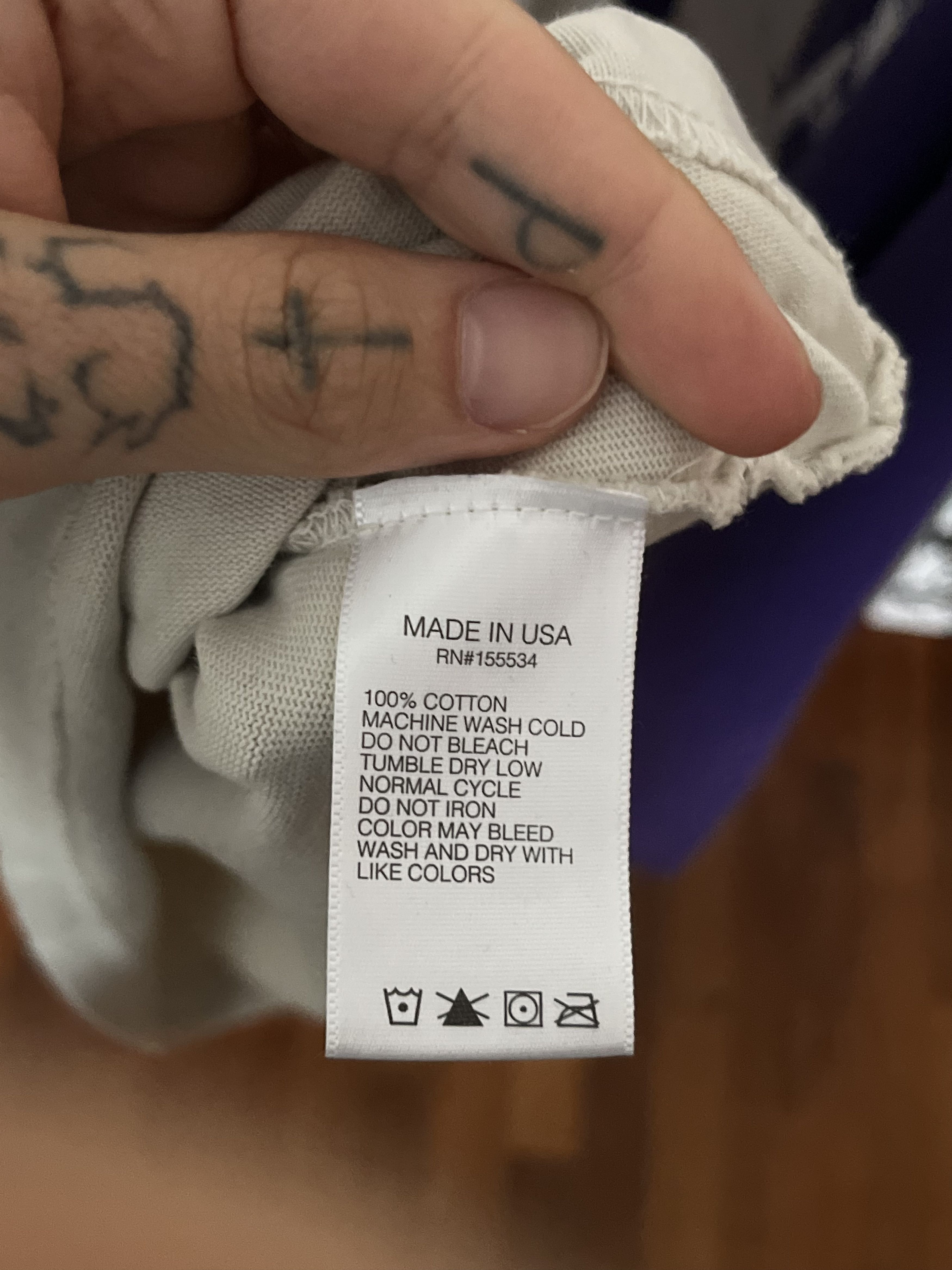 Yeezy Yeezy x Xxxtentacion swallow the hate longsleeve Size US L / EU 52-54 / 3 - 5 Thumbnail