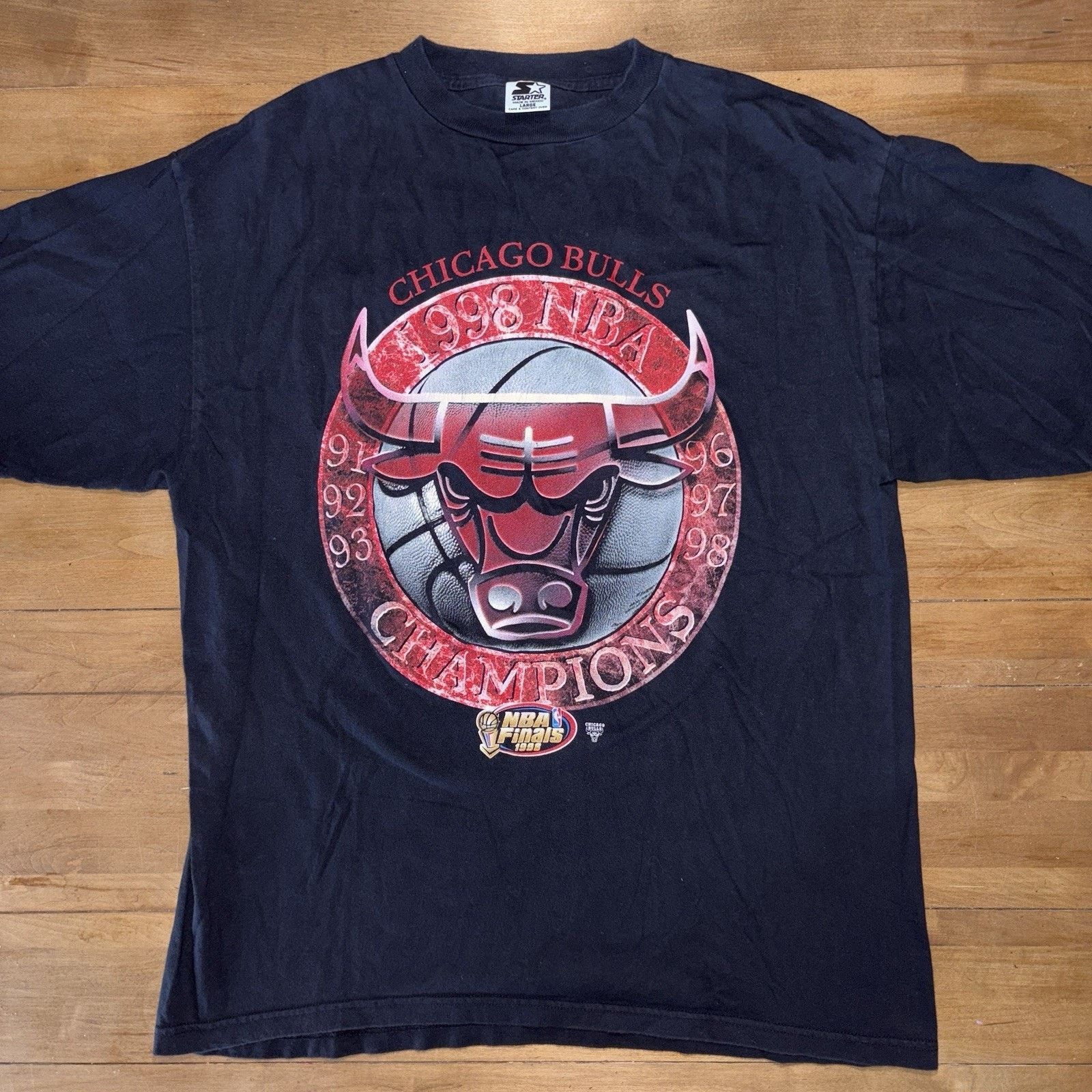 Starter × Vintage Vintage Starter CHICAGO BULLS 1998 NBA Finals Champions Tour Size L / US 10 / IT 46 - 1 Thumbnail