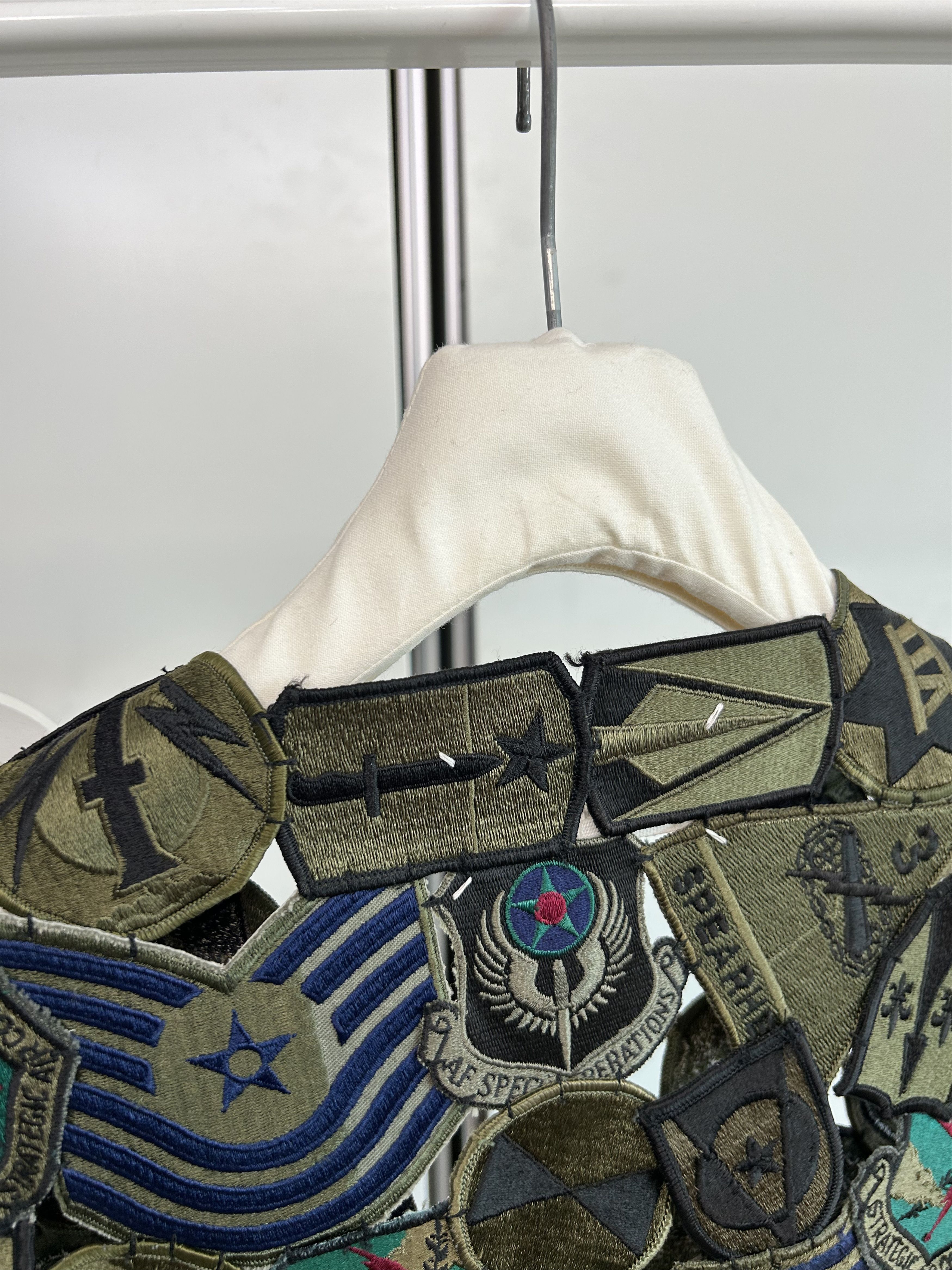 Maison Margiela MAISON MARGIELA Artisanal Military Insignia Vest Size US M / EU 48-50 / 2 - 5 Thumbnail