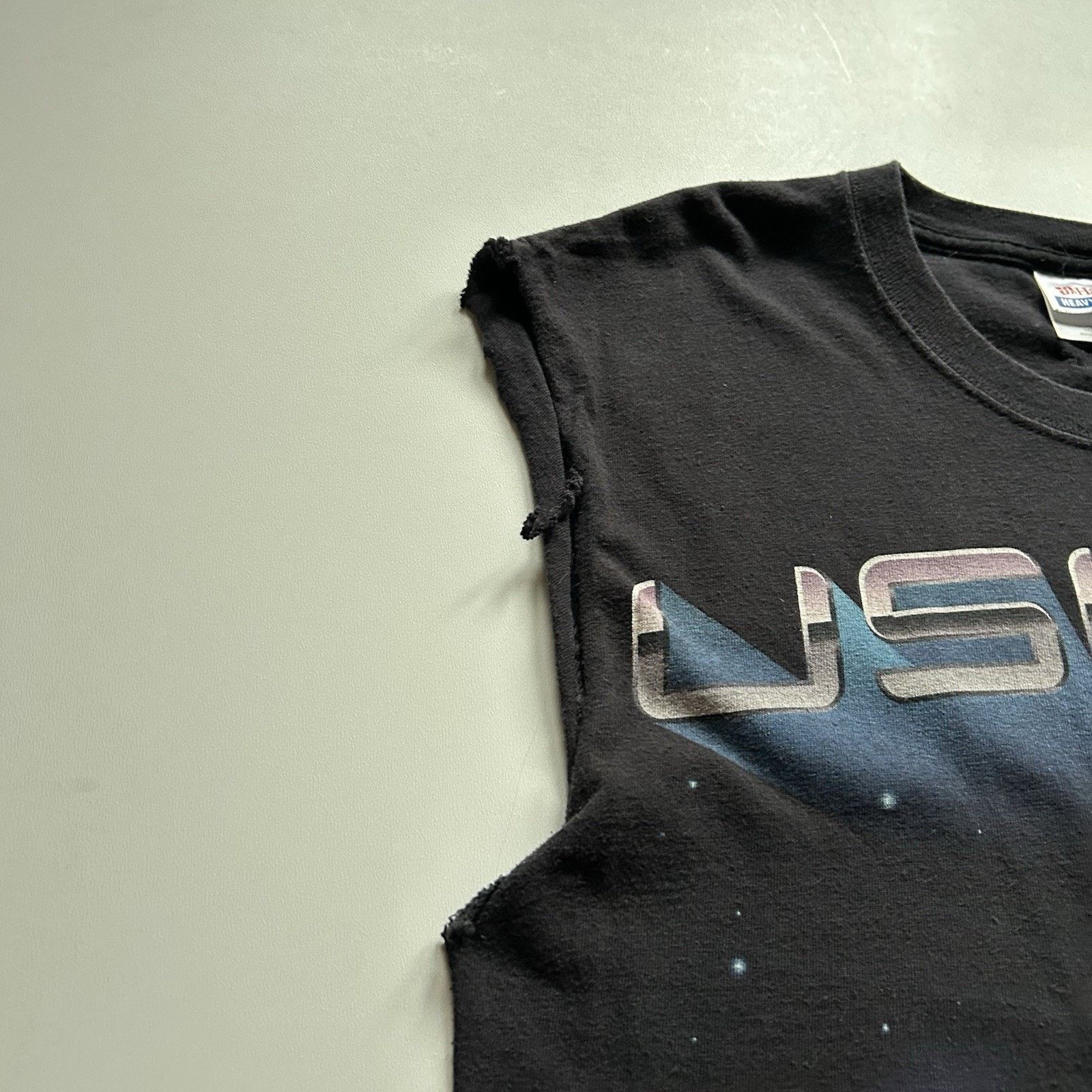 Band Tees × Hanes × Vintage 2011 Usher OMG Tour Sleeveless Shirt Medium Tank Top RnB Size US M / EU 48-50 / 2 - 9 Thumbnail