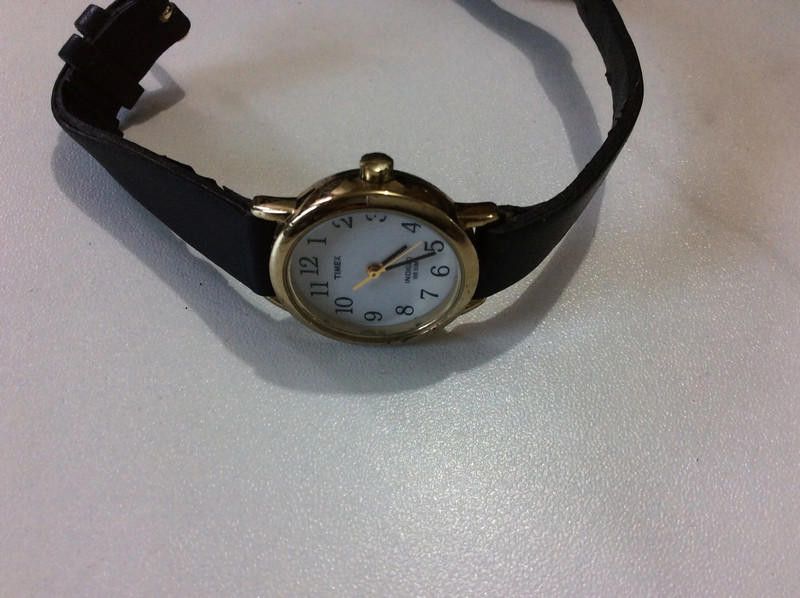 Royal Robbins Royal white dial black leather strap watch Size ONE SIZE - 8 Thumbnail