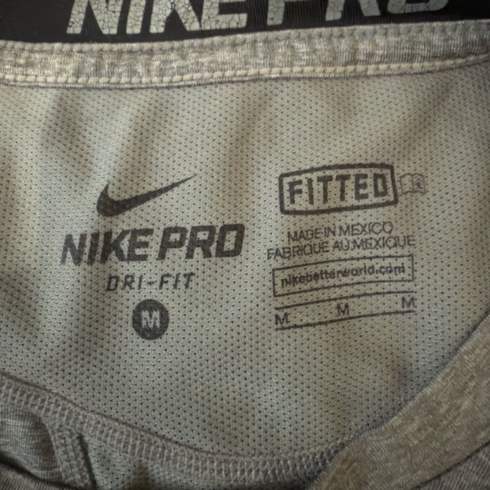 Nike Nike Pro Dri-Fit Fitted Long Sleeve Athletic Shirt Mens M Gray Size US M / EU 48-50 / 2 - 4 Thumbnail