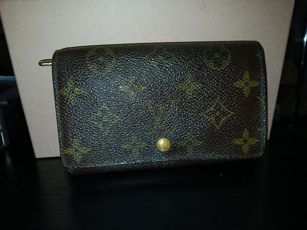Louis Vuitton Louis Vuitton Porte-Monnaie Tresor Wallet Size ONE SIZE - 1 Preview