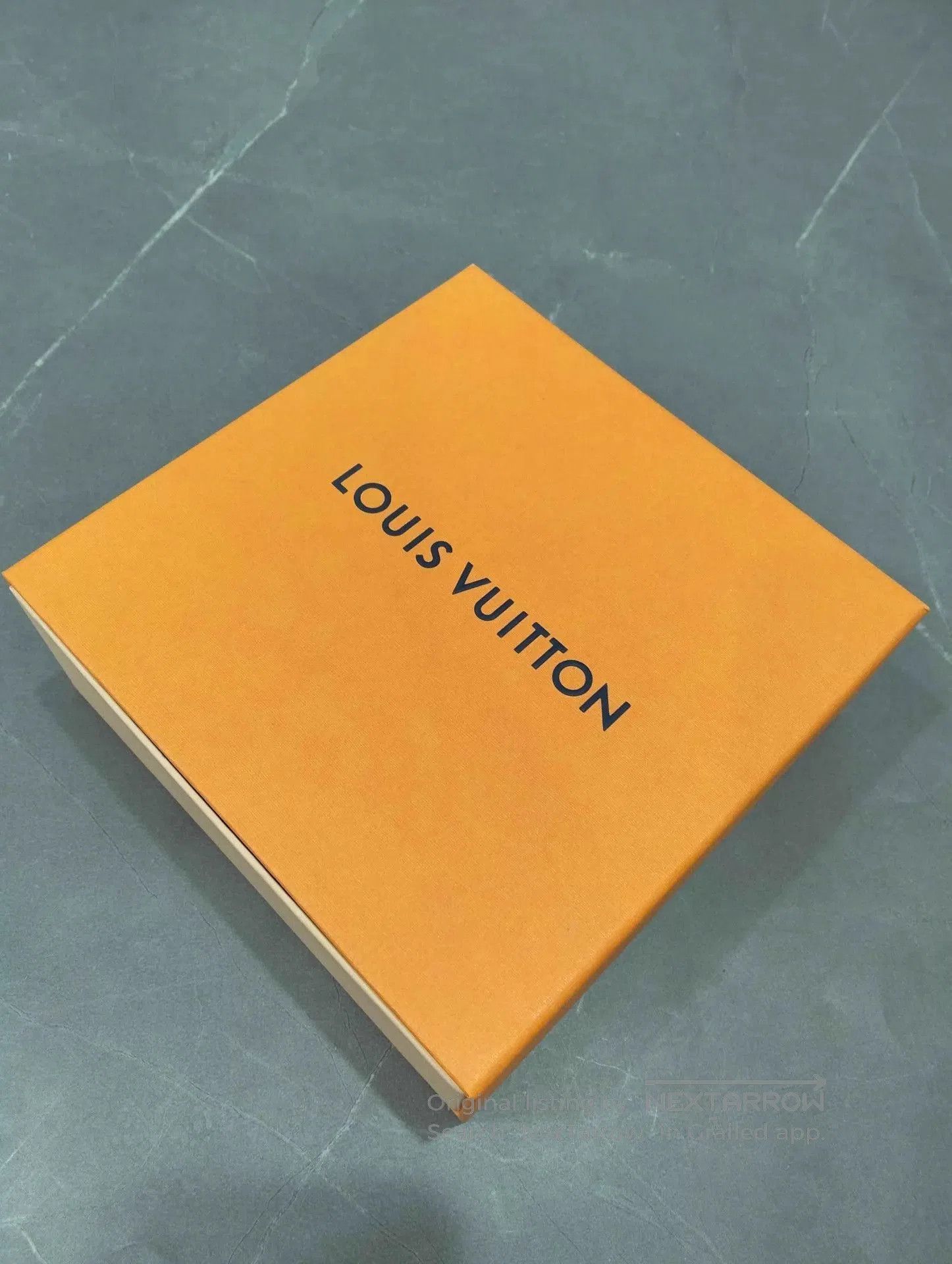 Louis Vuitton Gray Belt with Engraved Buckle. Size ONE SIZE - 7 Thumbnail