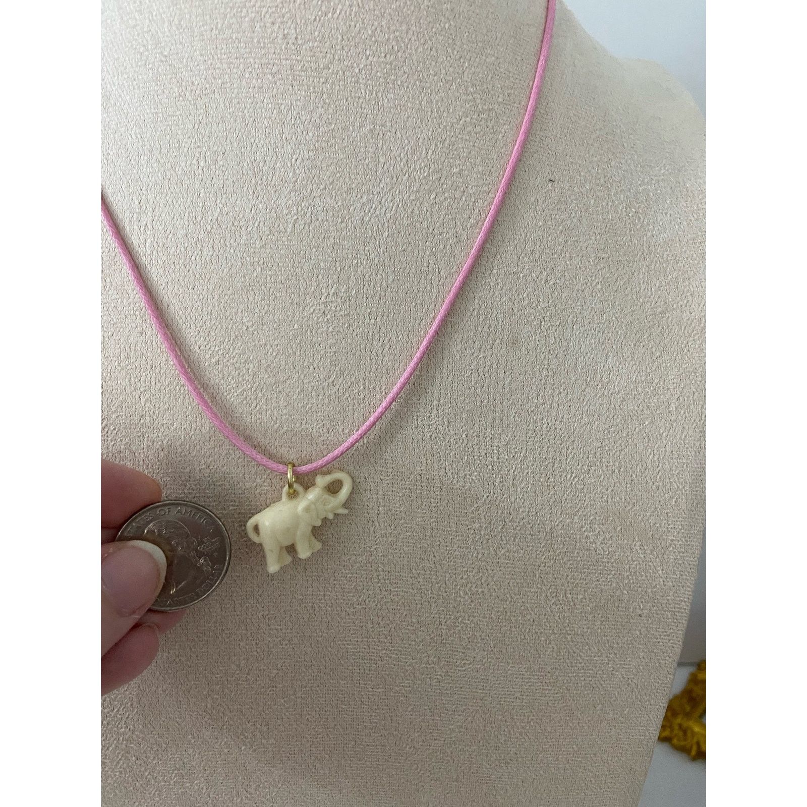 Vintage elephant pendant necklace Size ONE SIZE - 2 Thumbnail