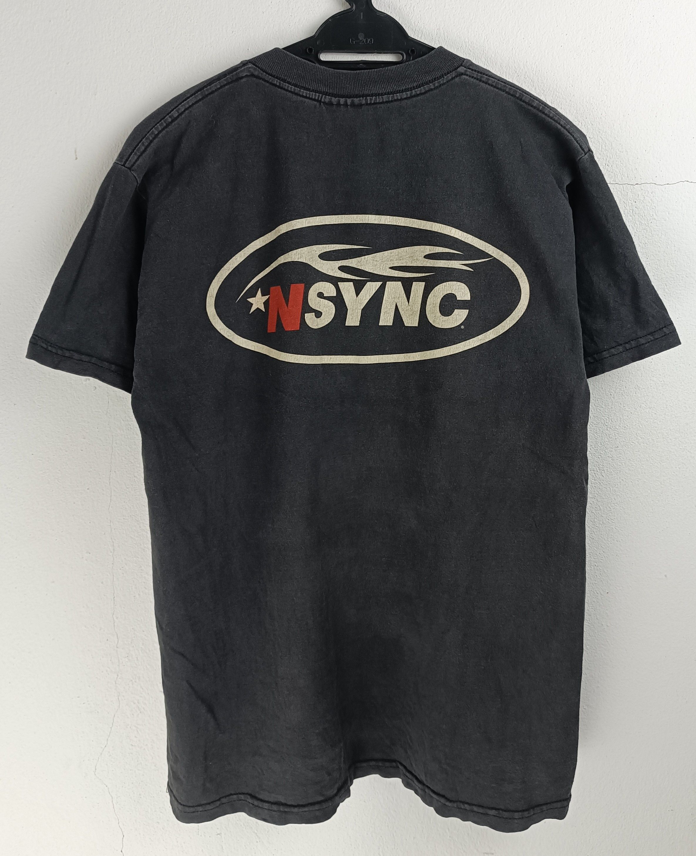 Band Tees VINTAGE '99 NSYNC FADED TEE VERY RARE backstreet otown spice Size US M / EU 48-50 / 2 - 5 Thumbnail