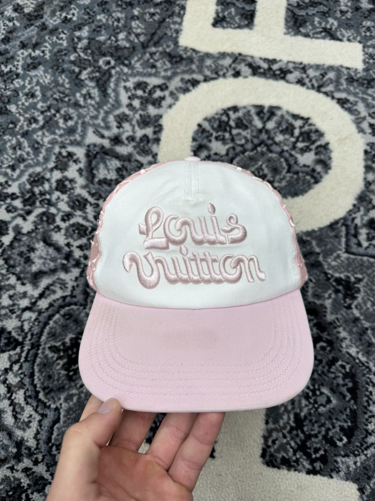 Louis Vuitton Louis Vuitton monogram mesh trucker hat Size ONE SIZE - 1 Thumbnail