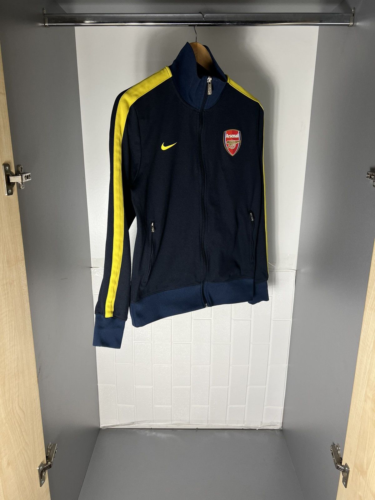 Nike VINTAGE NIKE FC ARSENAL LONDON ENGLAND SOCCER JERSEY Y2K 90s Size US M / EU 48-50 / 2 - 3 Thumbnail