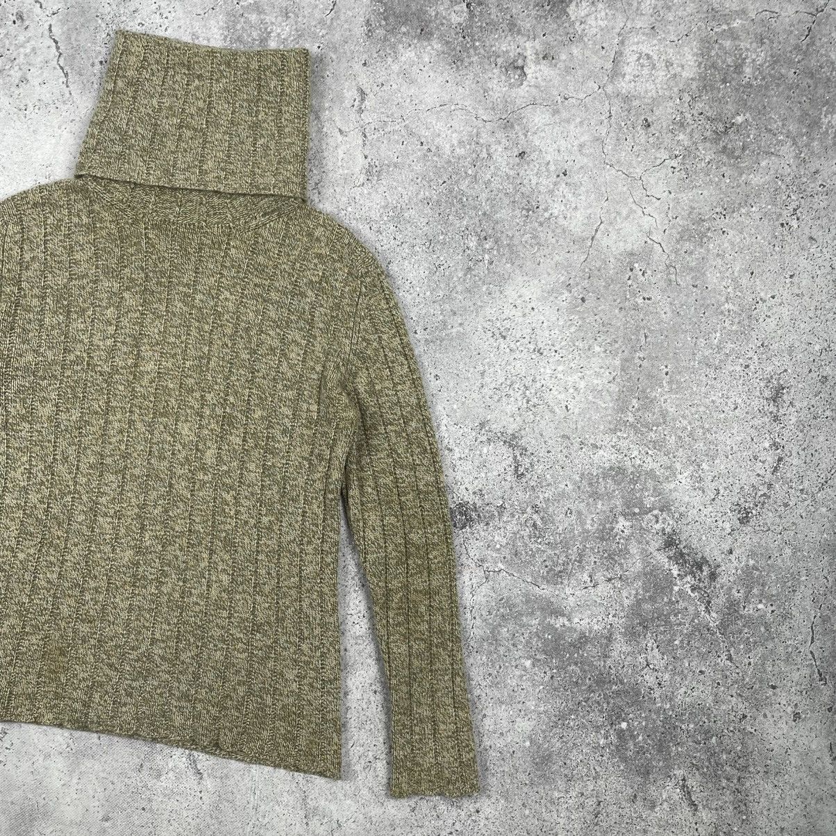 Vintage Chanel 90s Cashmere Turtleneck Sweater