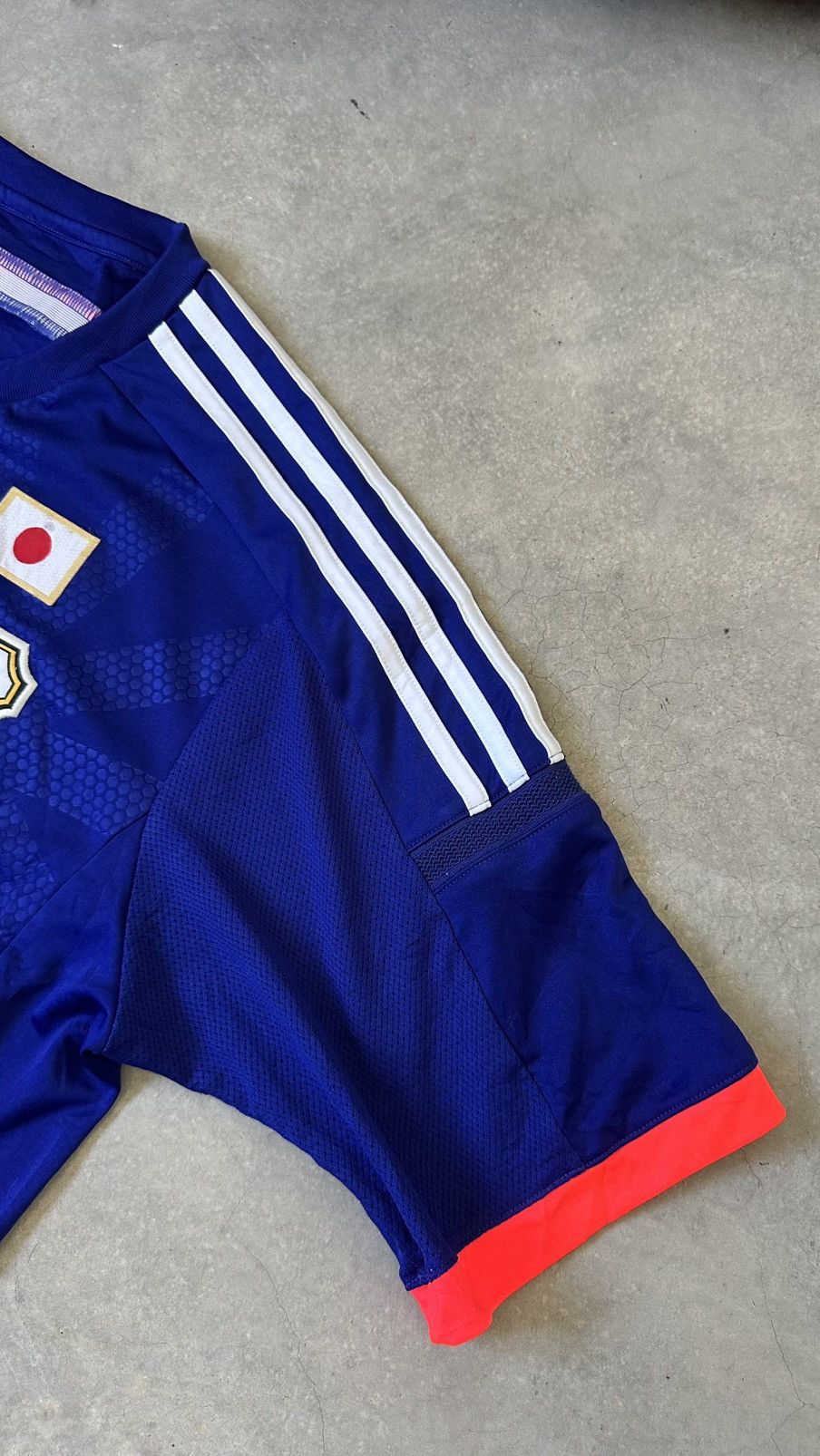 Adidas VINTAGE ADIDAS JAPAN 14/15 HOME JERSEY Size US M / EU 48-50 / 2 - 5 Thumbnail