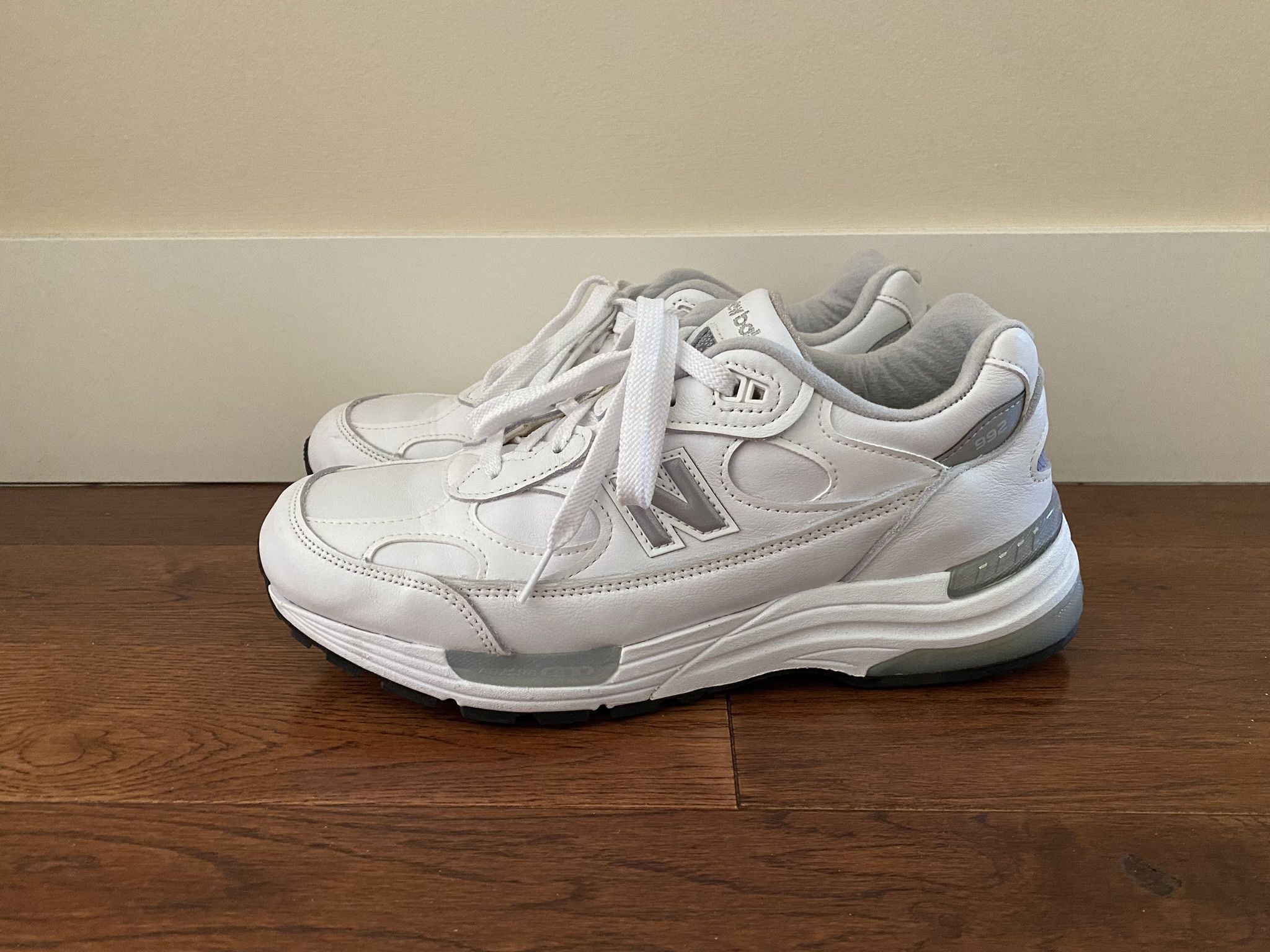 New Balance New Balance 992 White Leather | Grailed