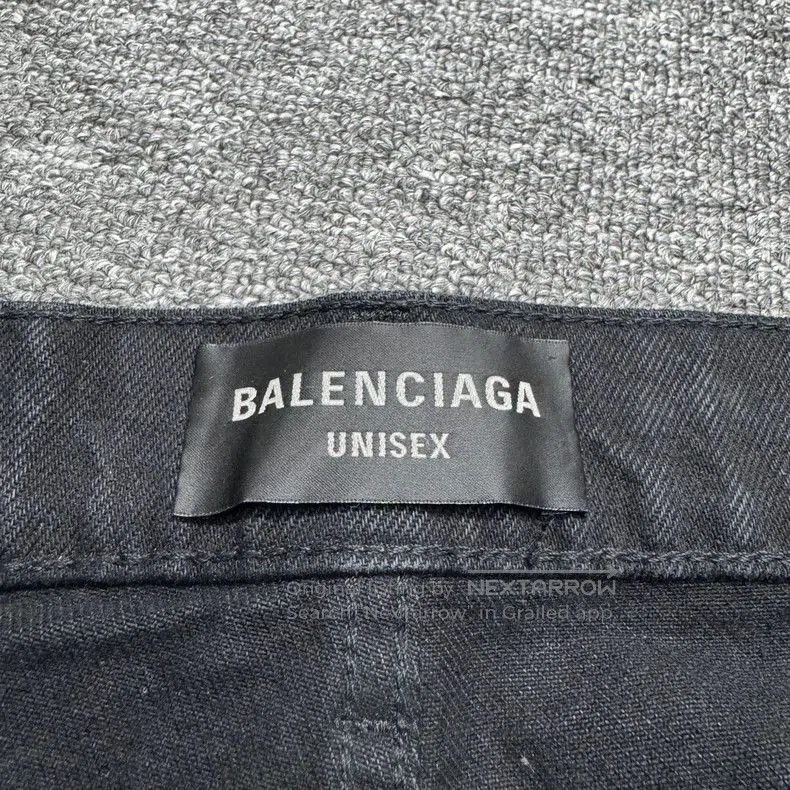 Balenciaga Balenciaga Leather Patch Denim Jeans. Size US 29 - 2 Thumbnail