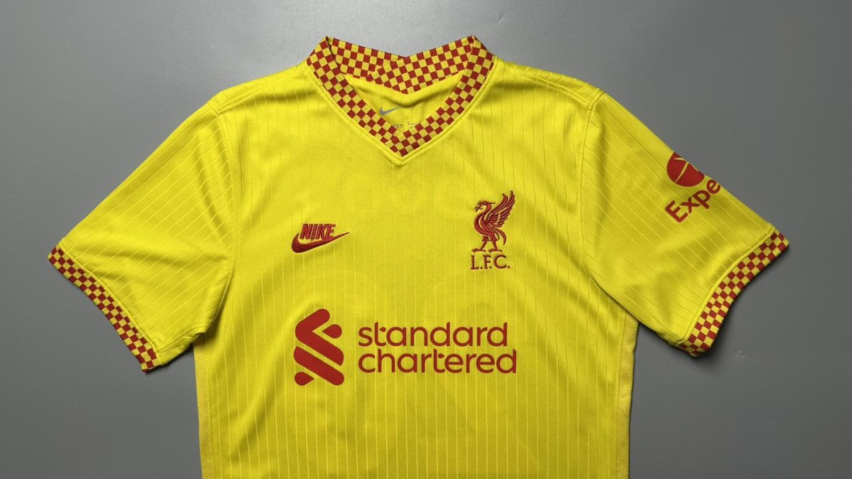 Vintage LIVERPOOL NIKE 2021/2022 SOCCER THIRD JERSEY #20 DIOGO JOTA Size US S / EU 44-46 / 1 - 3 Thumbnail