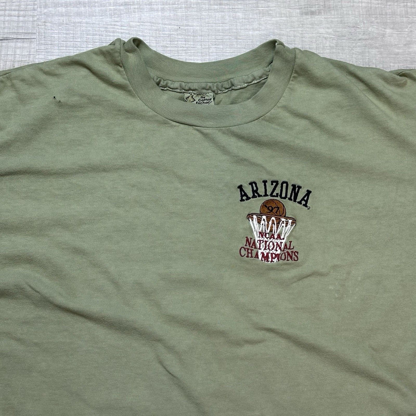 Other Vintage Arizona Wildcats 1997 National Champions NCAA Shirt Size US XXL / EU 58 / 5 - 5 Thumbnail