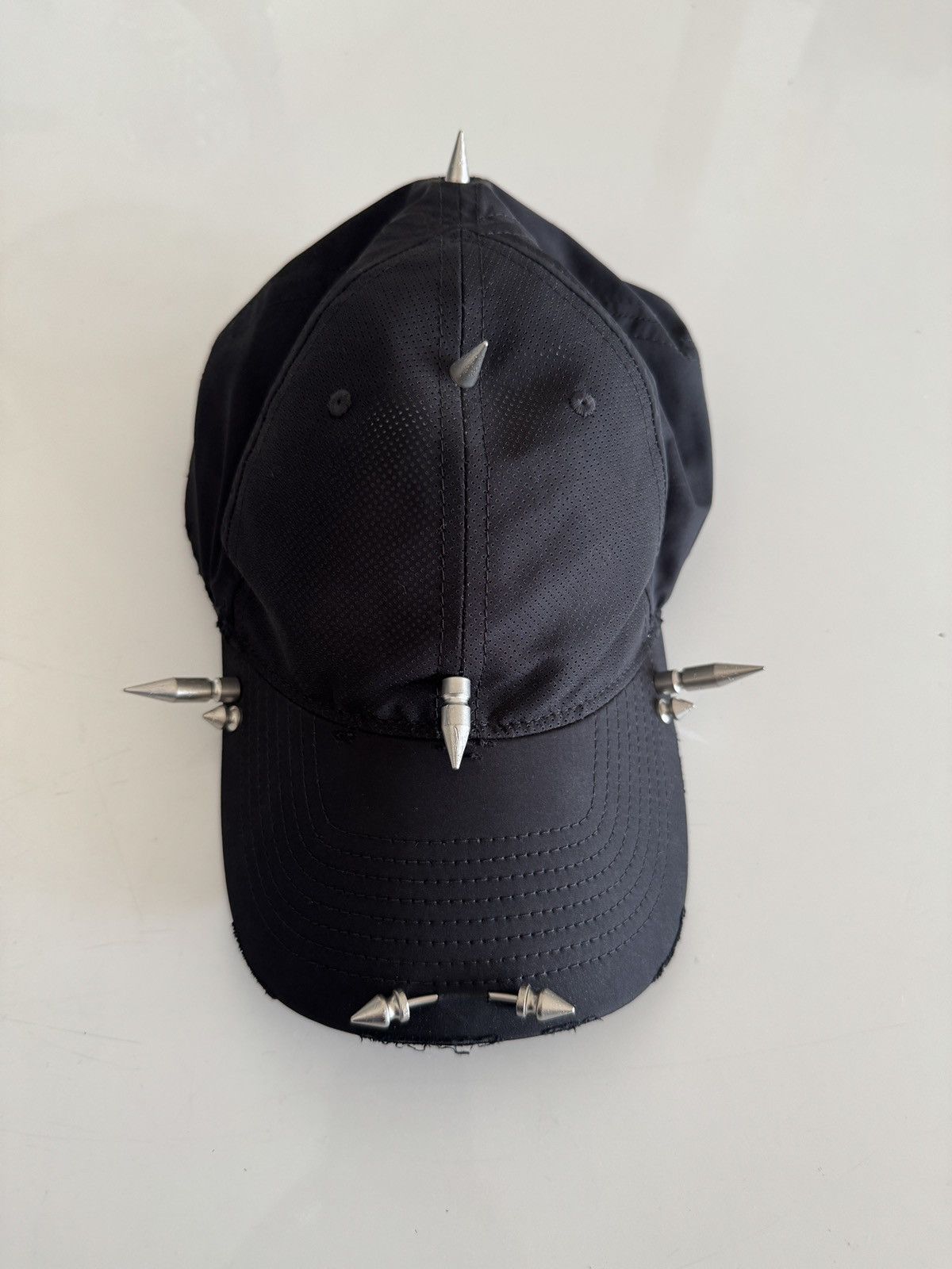 Pre-owned Balenciaga By Demna Runway Look 50 Ss25 Spike Cap Hat In Black