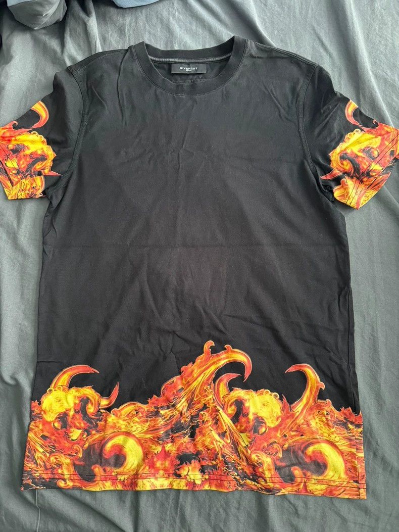 Givenchy Givenchy Flame short sleeve Size US XS / EU 42 / 0 - 1 Thumbnail