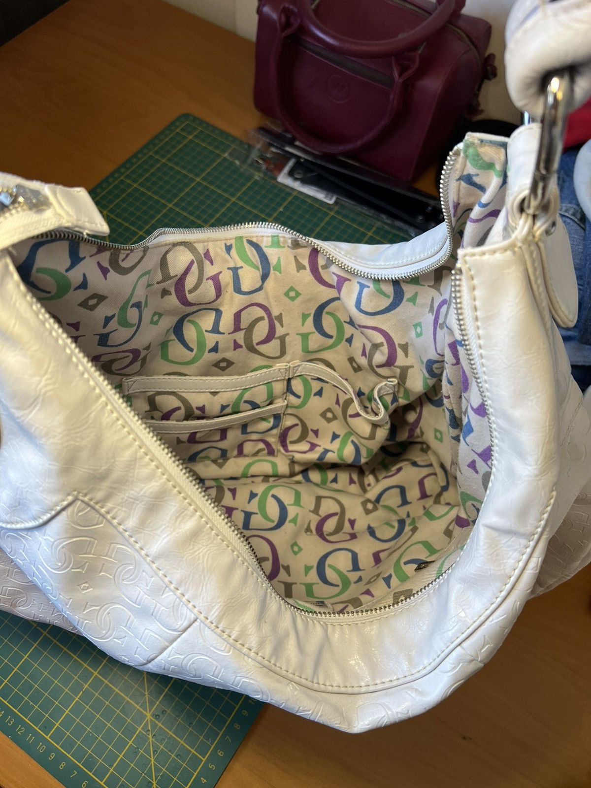 Guess Vintage large Guess embossed leather monogram hobo bag Size ONE SIZE - 10 Thumbnail
