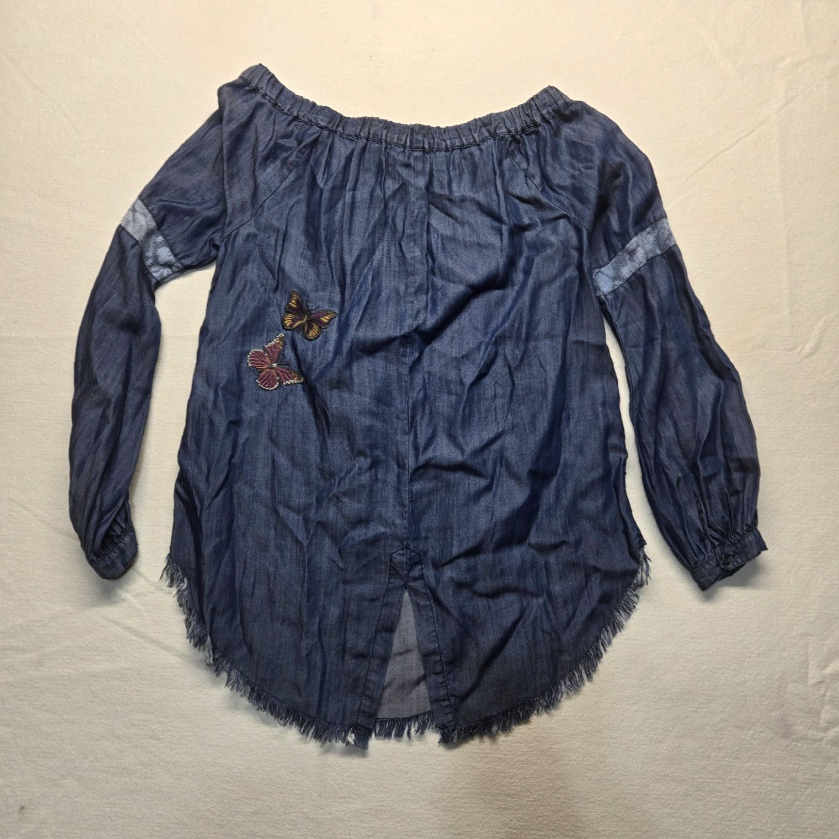 Vintage VINTAGE Standard Grace Blue Butterfly Embroidered Off the Shoulder Blouse Women Small Southwest Style Size S / US 4 / IT 40 - 8 Thumbnail