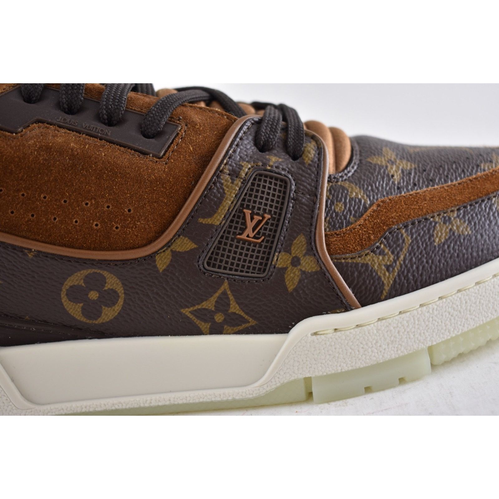 Louis Vuitton Louis Vuitton Brown Monogram LV Logo Suede Low Top Size US 10 / EU 43 - 6 Thumbnail