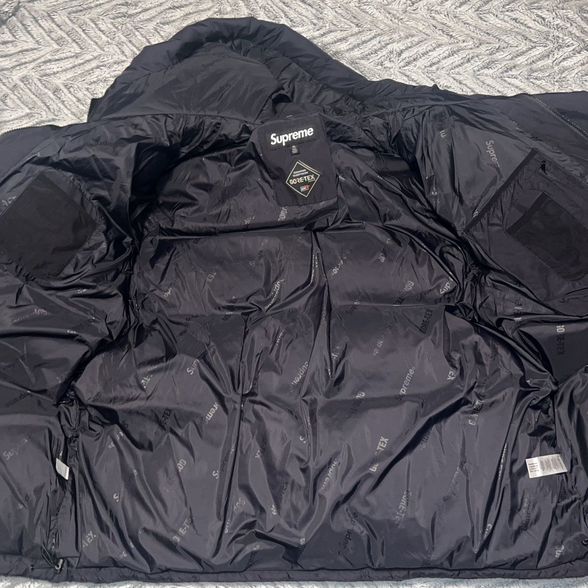 NEW Supreme x Gore-Tex 900 Fill Down Parka Coat