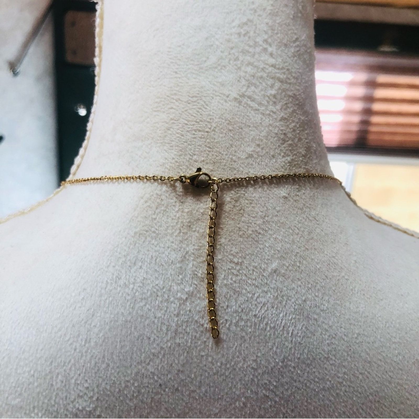 Vintage Vintage repurpose diamond cut gold pendant on chain necklace Size ONE SIZE - 8 Thumbnail