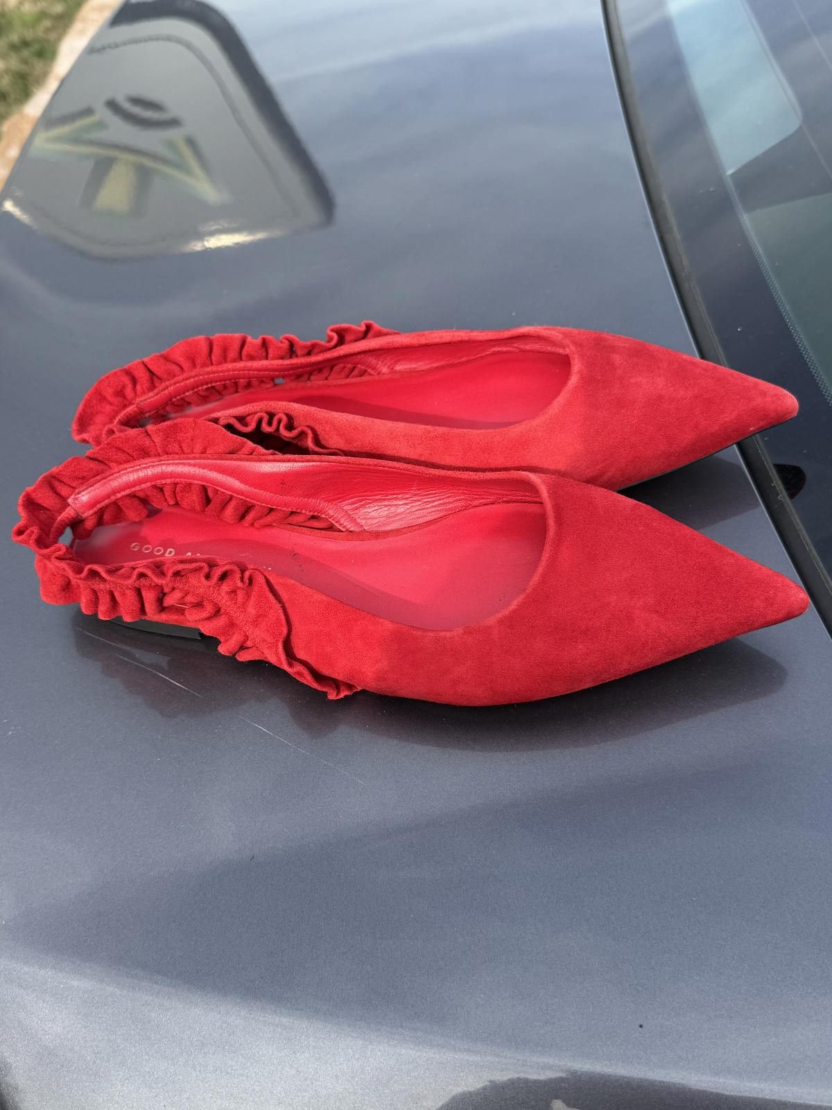 Other Good American Size 9 Red Ruffle Slingback Flats Size US 9 / IT 39 - 1 Thumbnail