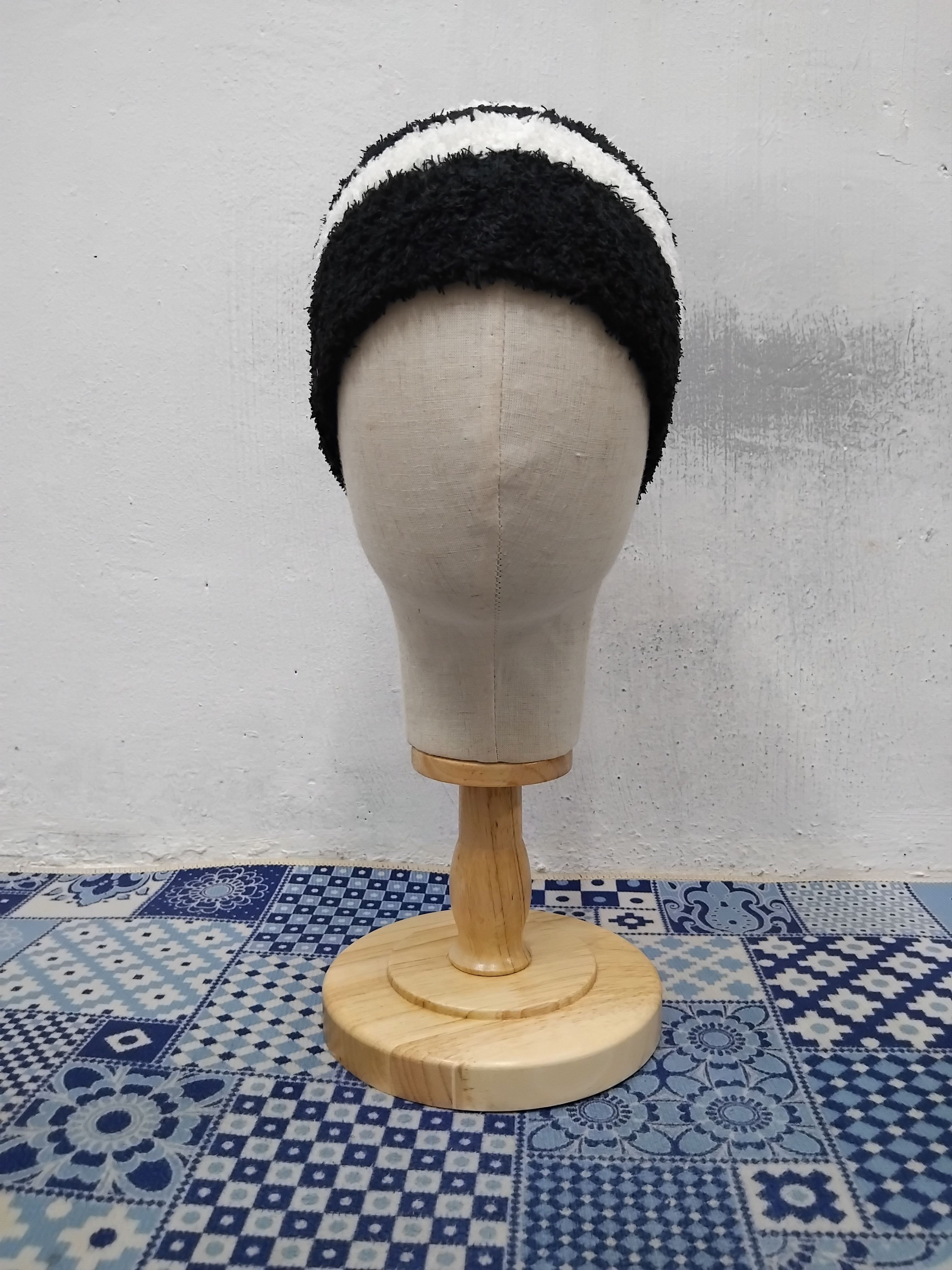 Japanese Brand 💥Stripe black and white gothic beanie hat Size ONE SIZE - 4 Thumbnail