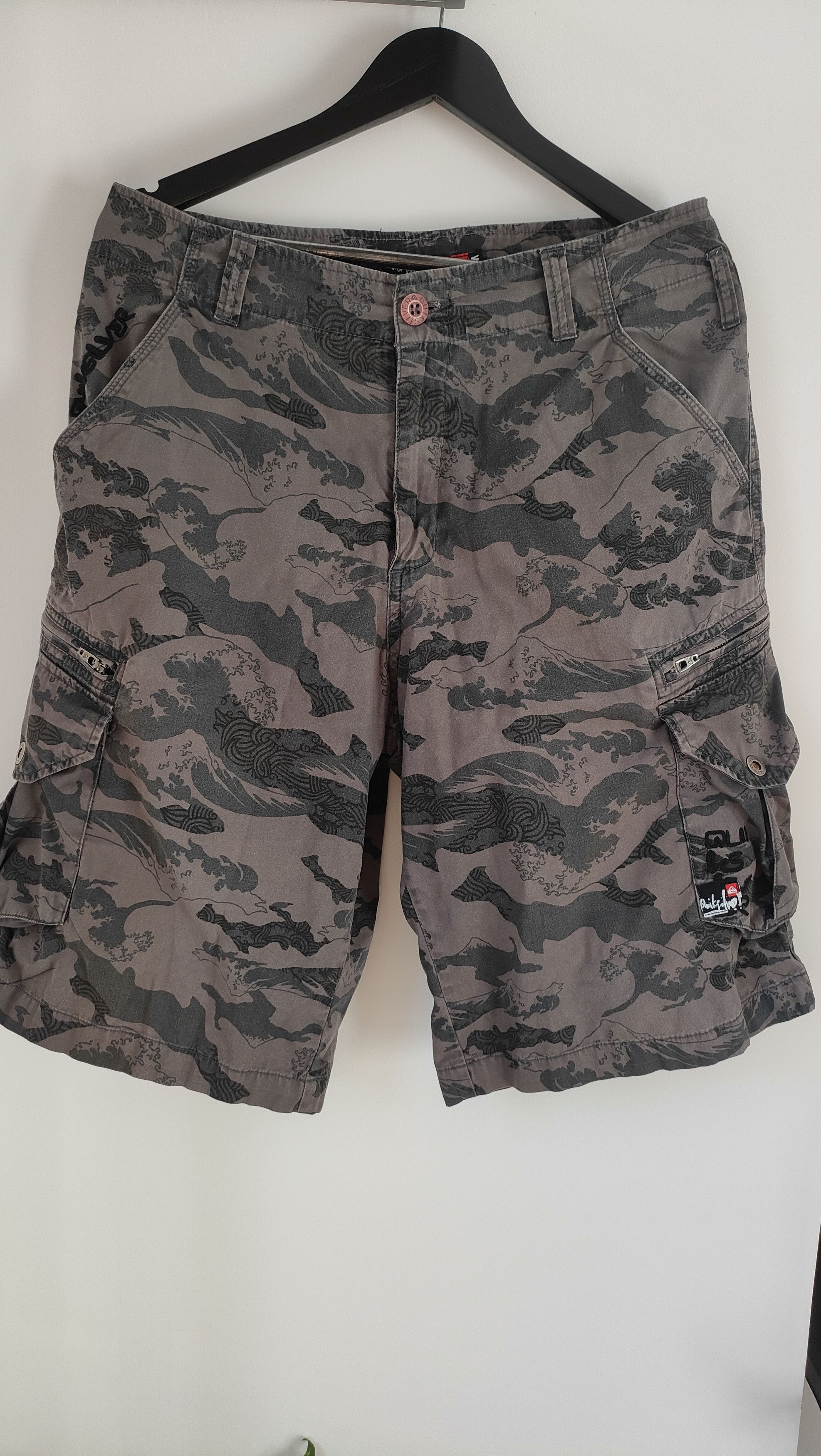 Maharishi 2000s Quiksilver x Maharishi 'Wave DPM' cargo shorts Size US 30 / EU 46 - 1 Thumbnail