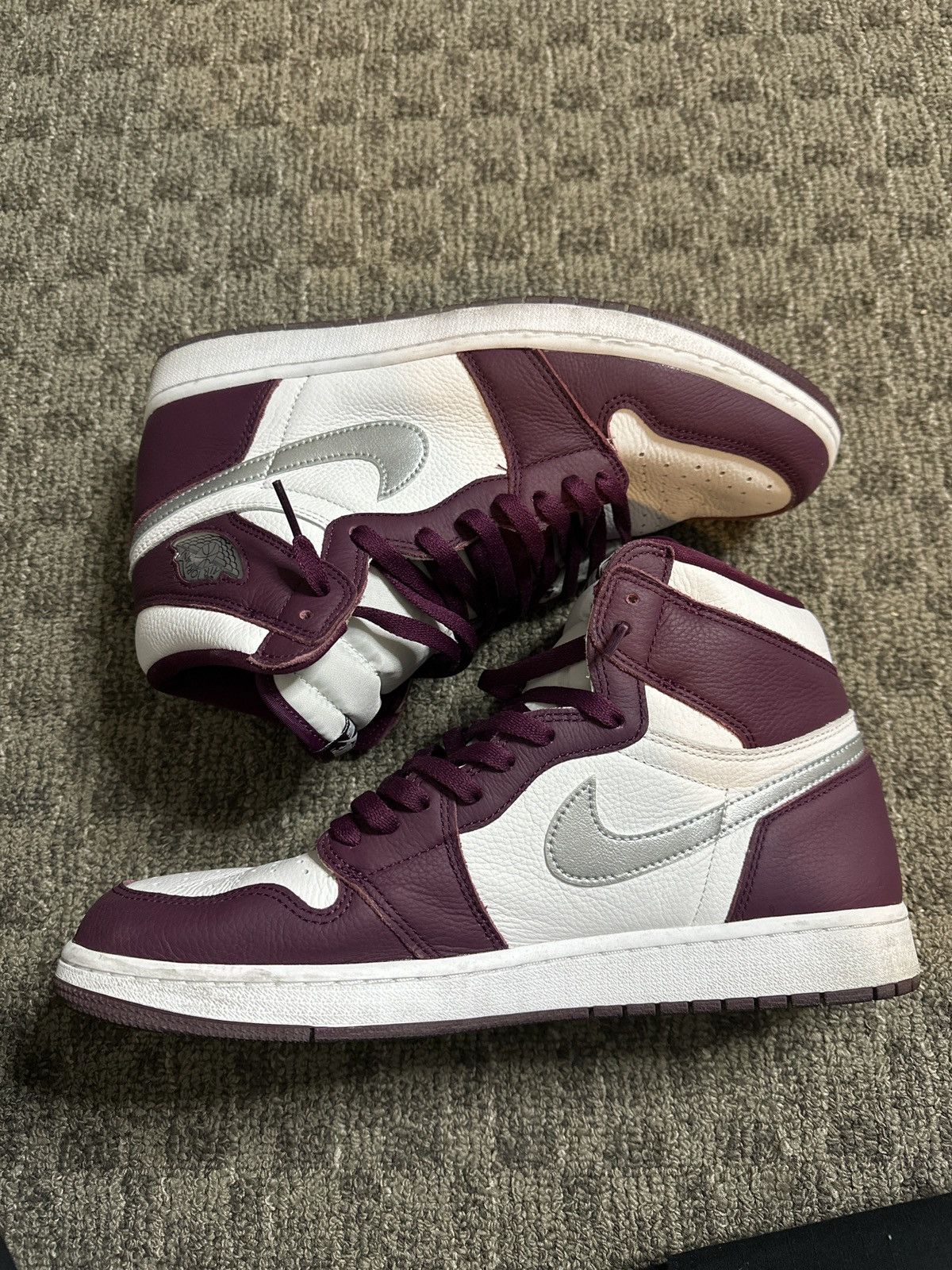 Jordan Brand Jordan 1 ‘Bordeaux’ Size US 12 / EU 45 - 2 Thumbnail