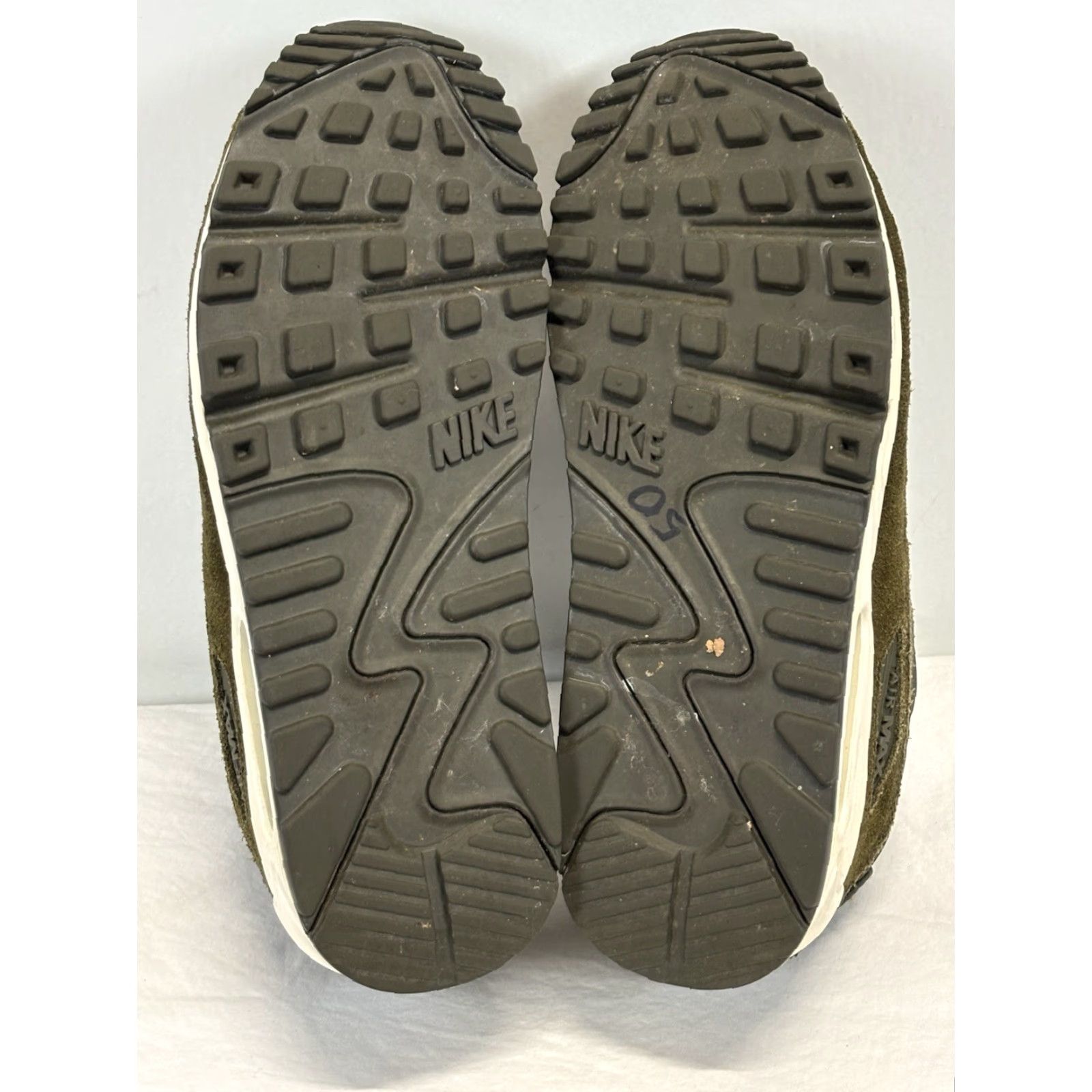 Nike Nike Air Max 90 Classic Sneaker Women Size 7.5 Olive Brown Rare Size US 7.5 / IT 37.5 - 5 Thumbnail