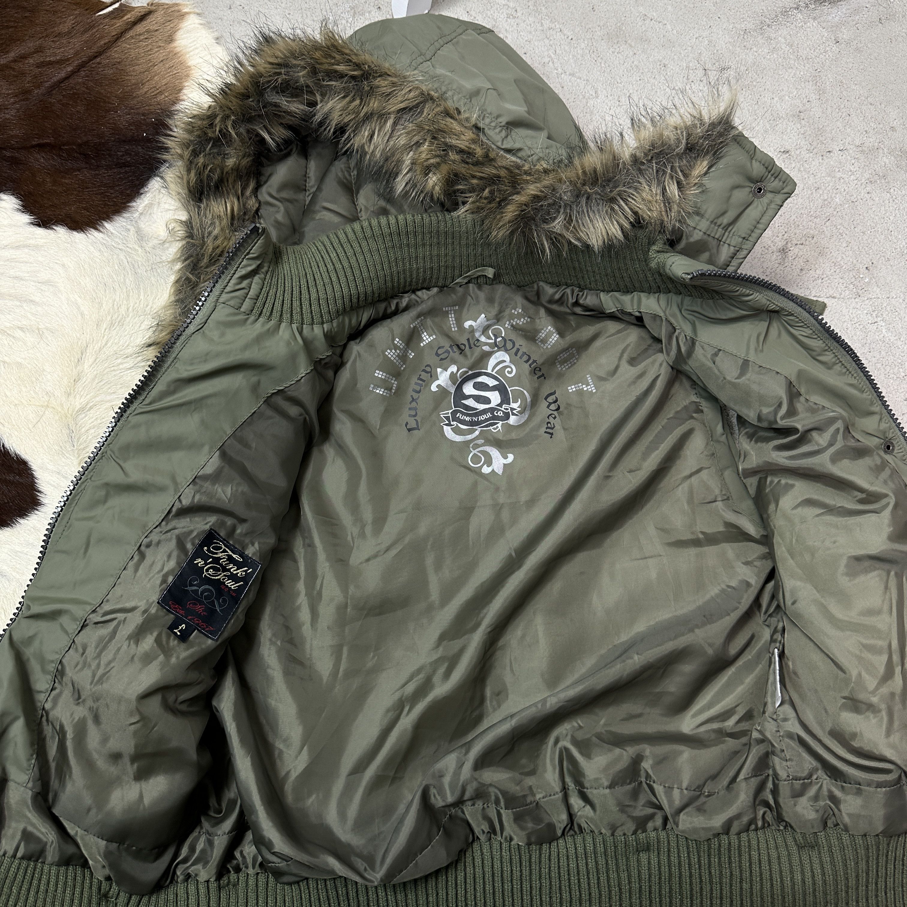 Vintage Vintage Puffer Hooded Fitted Down Vest Y2K Size M / US 6-8 / IT 42-44 - 4 Thumbnail