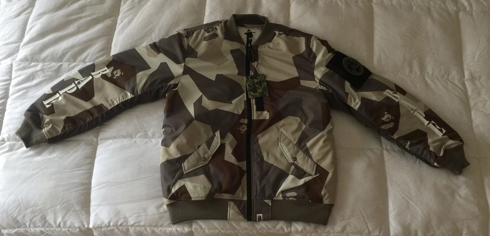 Bape BAPE A BATHING APE MEN SPLINTER CAMO BOMBER JACKET XL 2018 Size US XL / EU 56 / 4 - 2 Thumbnail