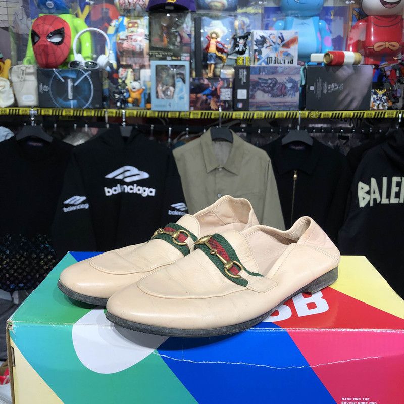 Gucci Gucci Horsebit Loafers in Nude Color 0079 Size US 8.5 / IT 38.5 - 1 Thumbnail