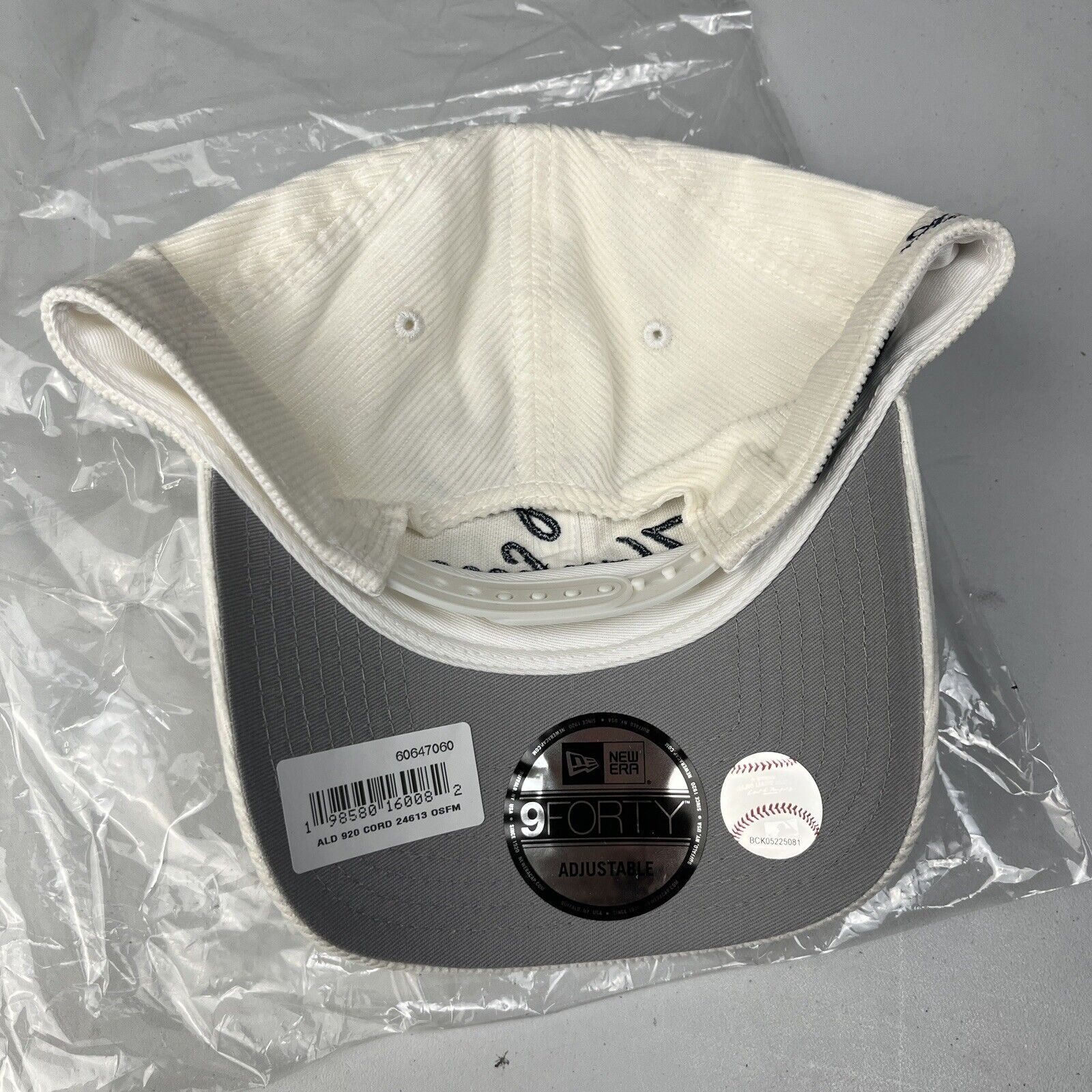 Aime Leon Dore Aime Leon Dore New York Yankees Corduroy Hat New Era White Size ONE SIZE - 2 Thumbnail