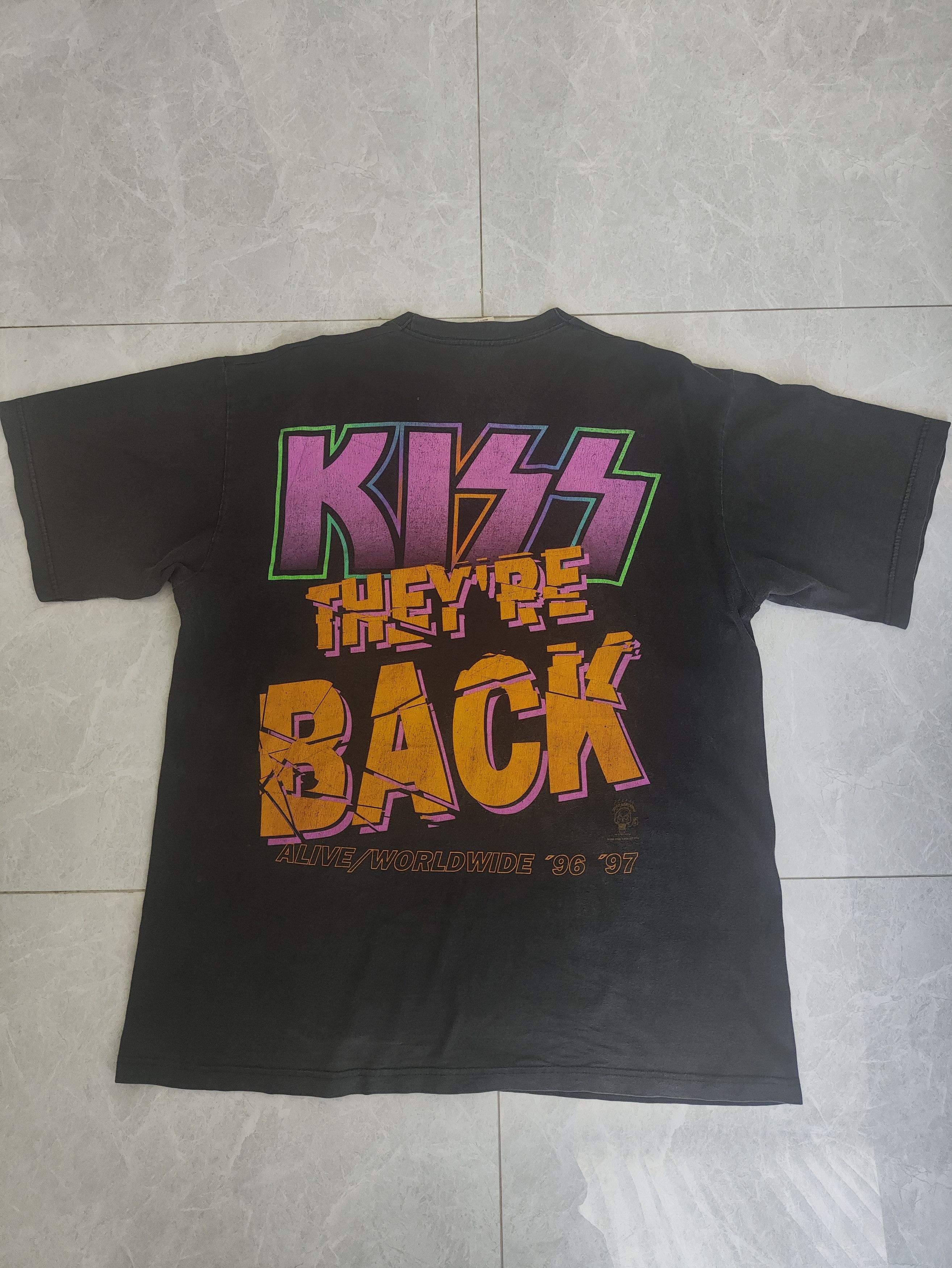Other Vintage 1996 KISS "They’re Back" Alive Worldwide Tour Size US XL / EU 56 / 4 - 8 Thumbnail