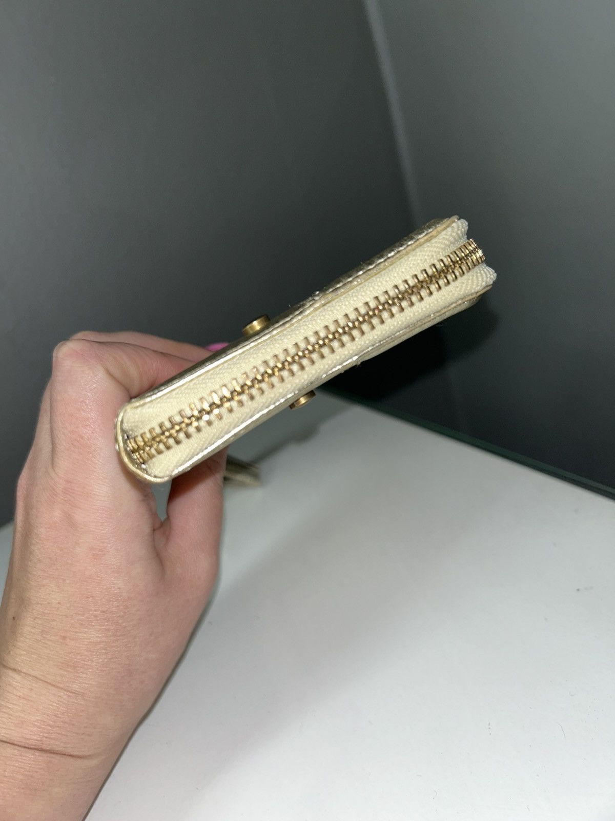Burberry Burberry Blue Label Gold Zippy Wallet w/ Nova Check Interior Size ONE SIZE - 14 Thumbnail