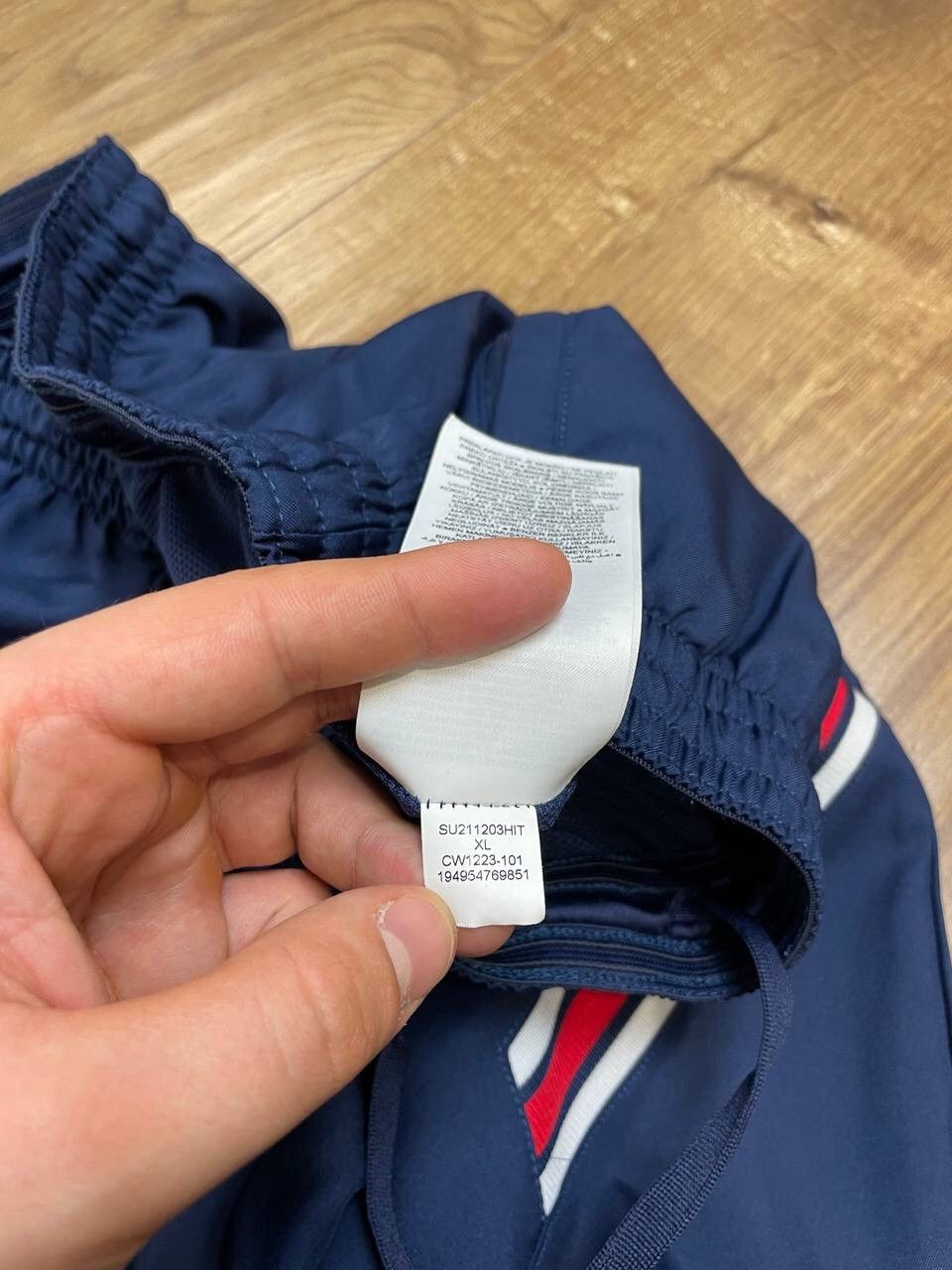 Jordan Brand × Vintage Vintage Nike Air Jordan Drill Nylon France PSG Pants Joggers Size US 36 / EU 52 - 15 Thumbnail