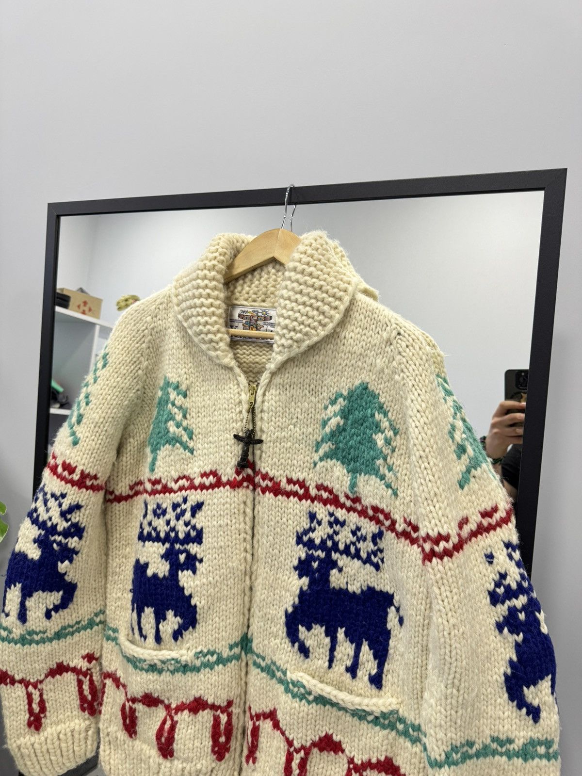 Kanata Hand Knits Kanata Vintage Wool Cowichan Knit sweater size L Size US L / EU 52-54 / 3 - 3 Thumbnail