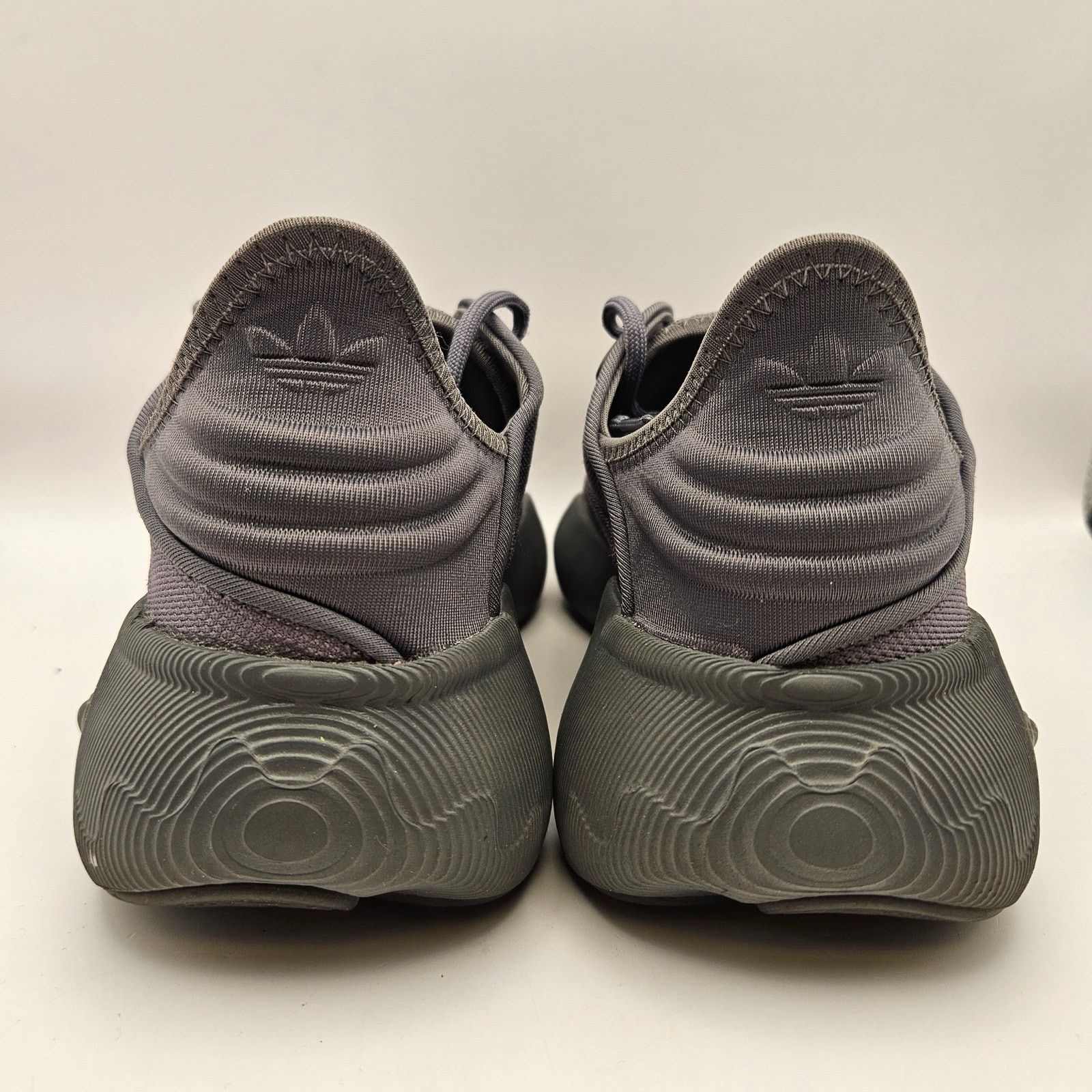Adidas ADIDAS ORIGINALS MEN'S 6 ADIFOM SLTN LOW GREY CARBON HP6484 Size US 6 / EU 39 - 3 Thumbnail